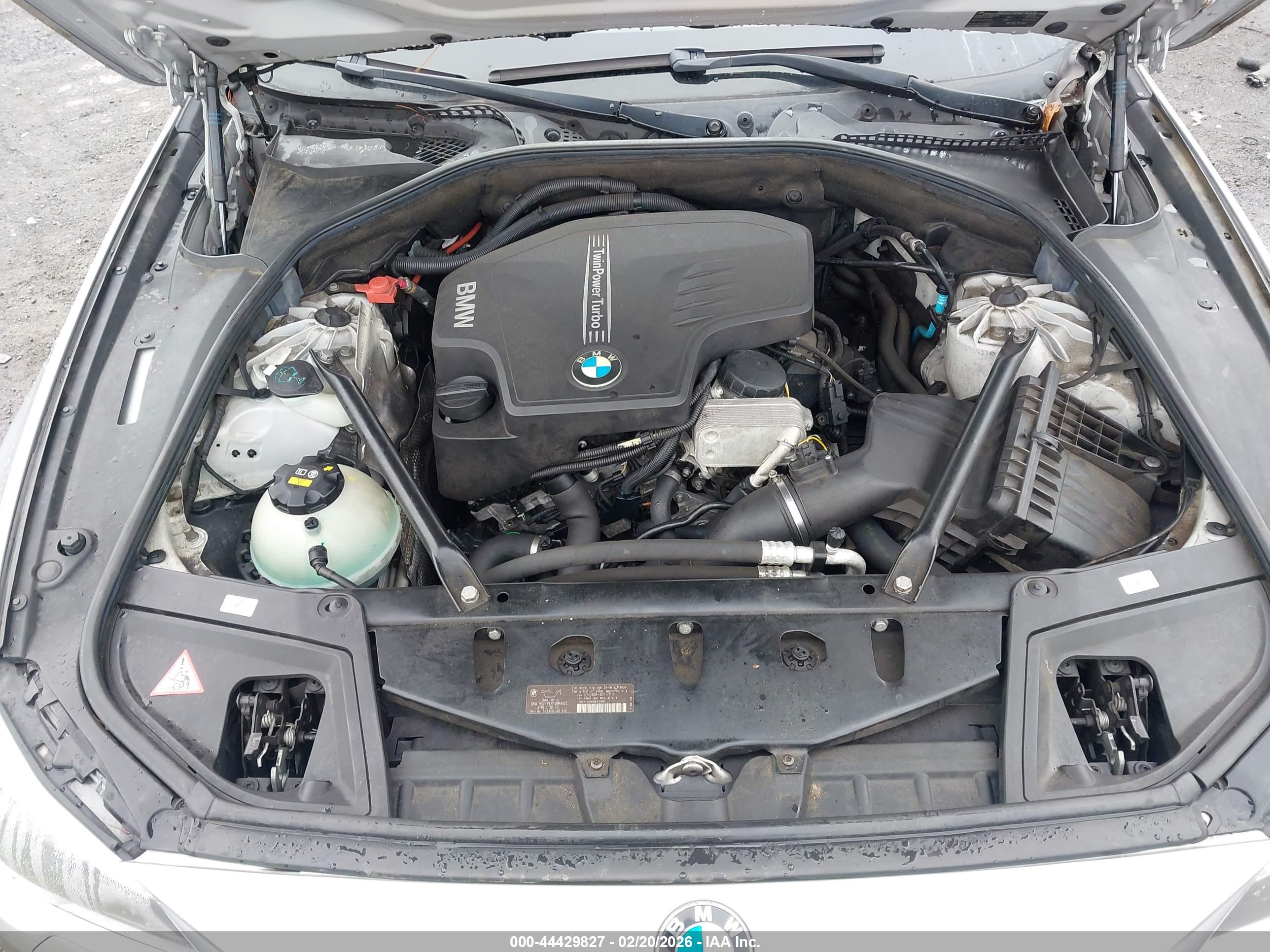 BMW 528I image 10