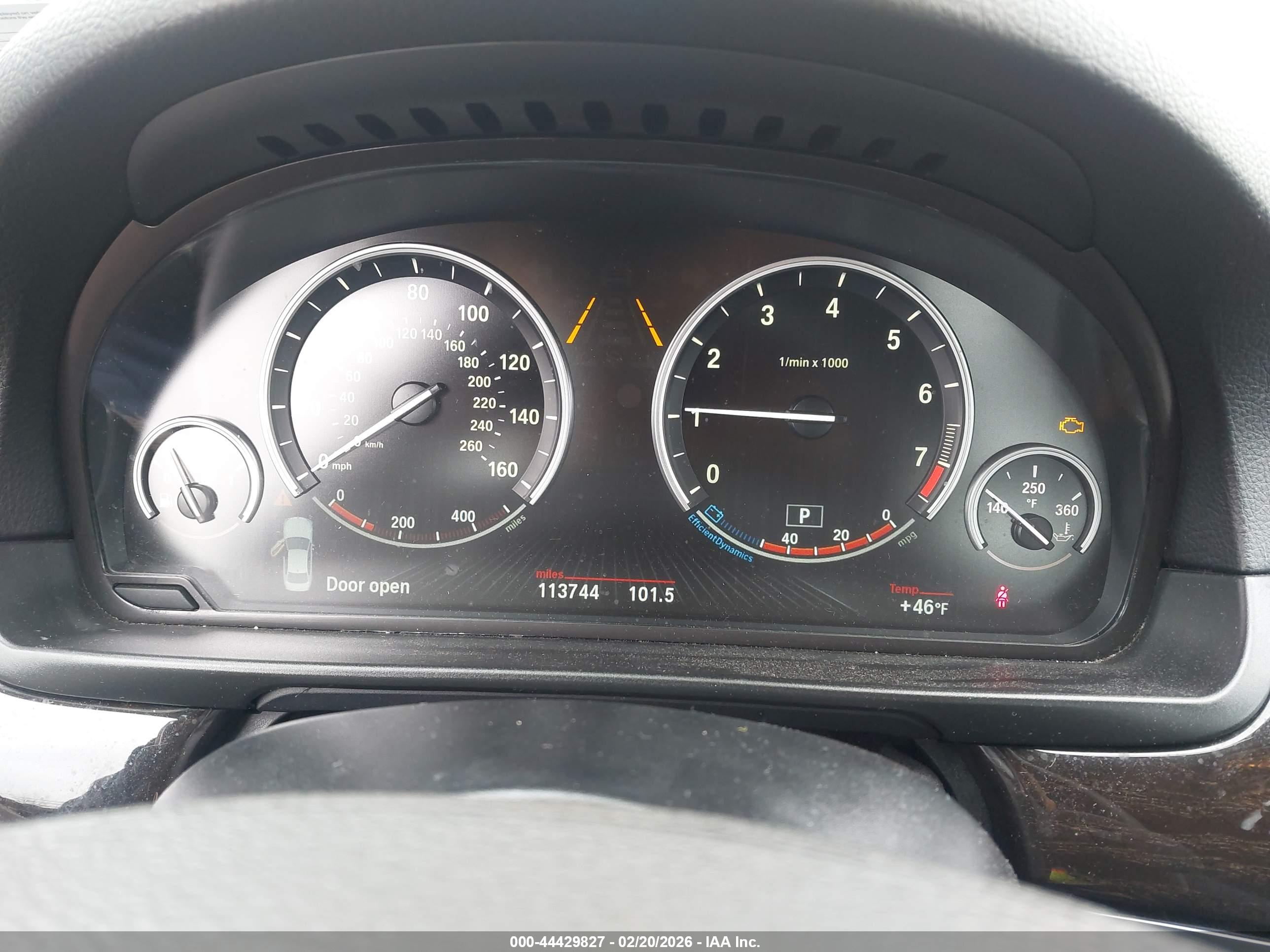 BMW 528I image 7