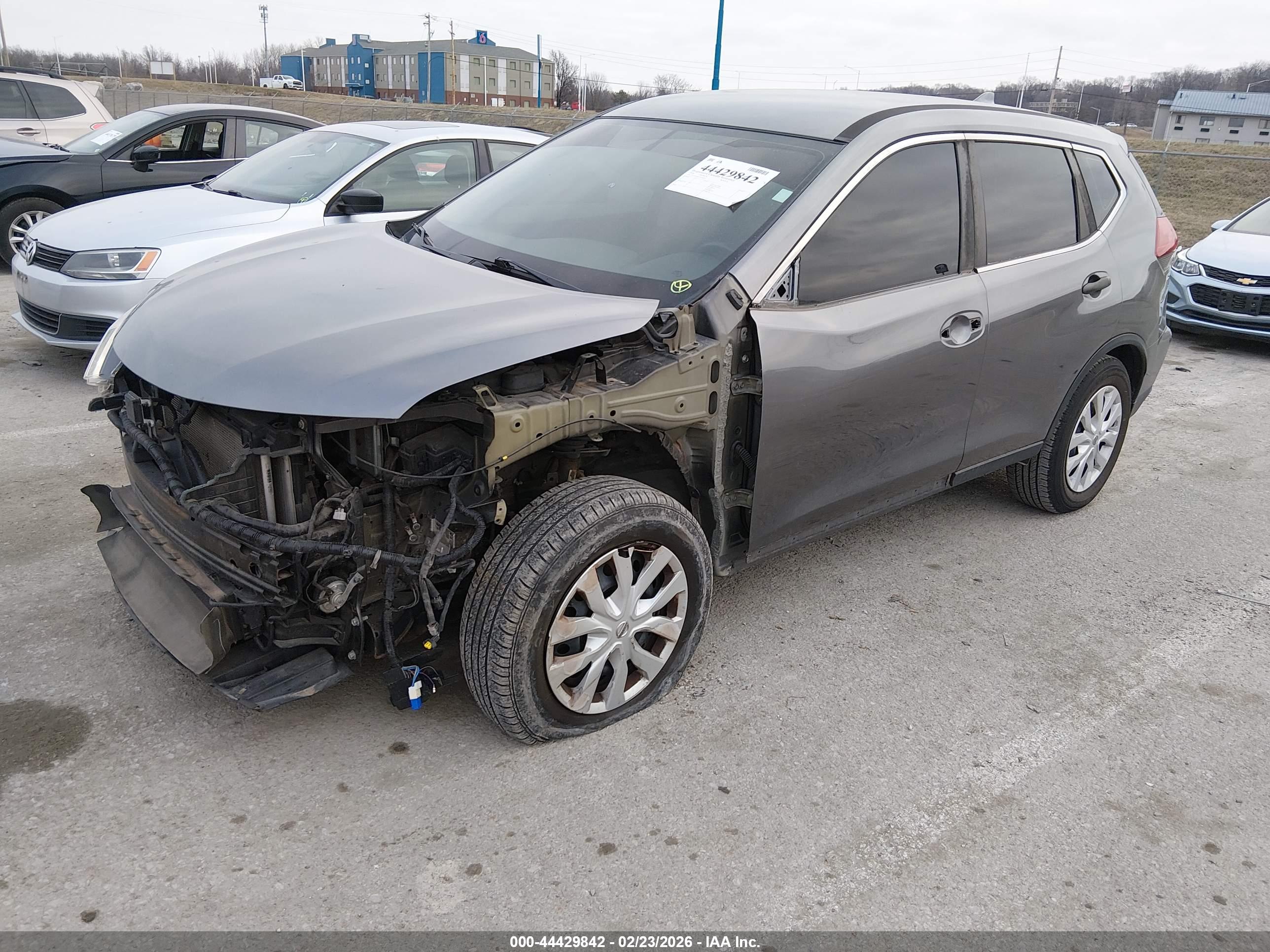 NISSAN ROGUE image 2