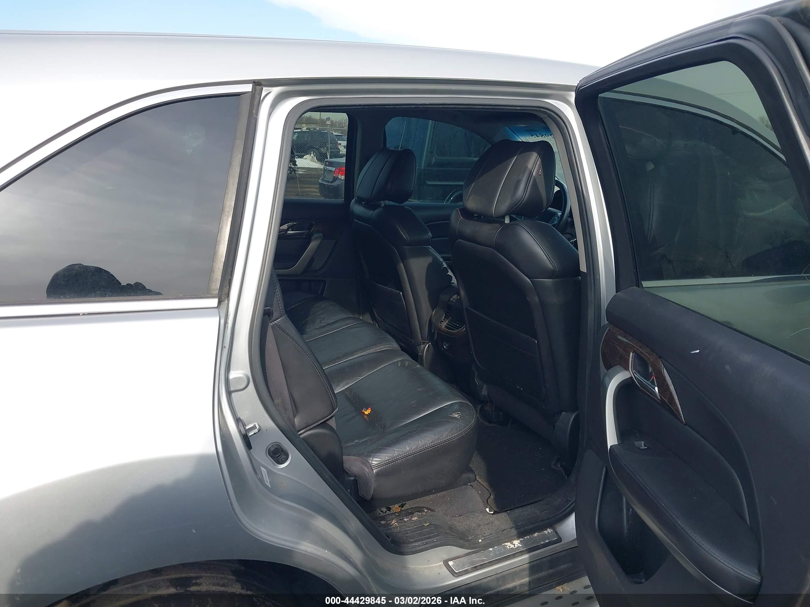 ACURA MDX image 8