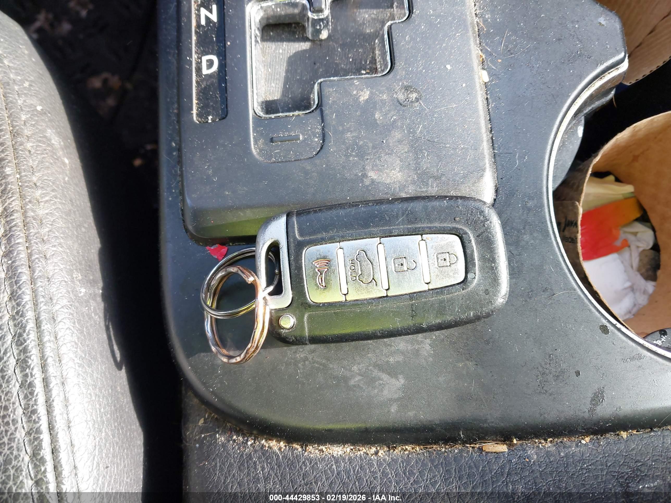 KIA SORENTO image 11