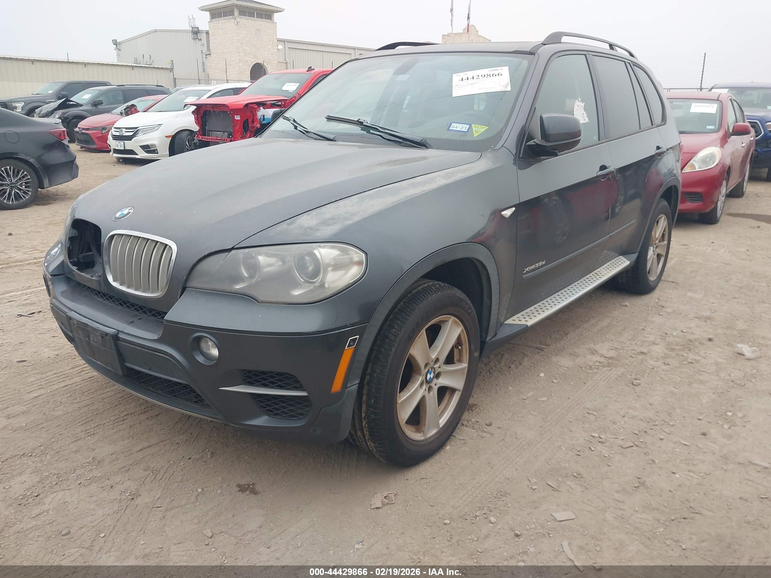 BMW X5 image 2