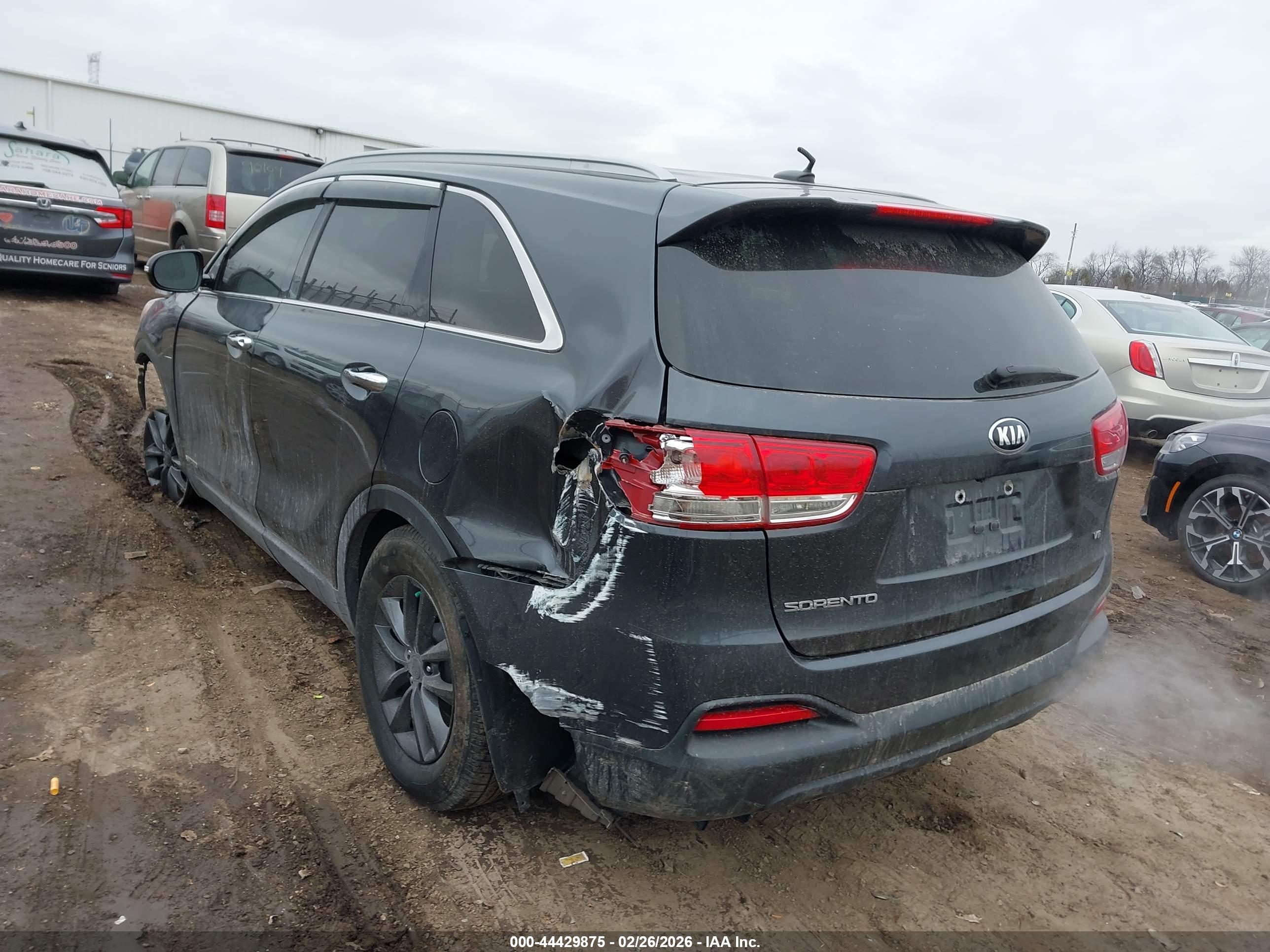 KIA SORENTO image 3