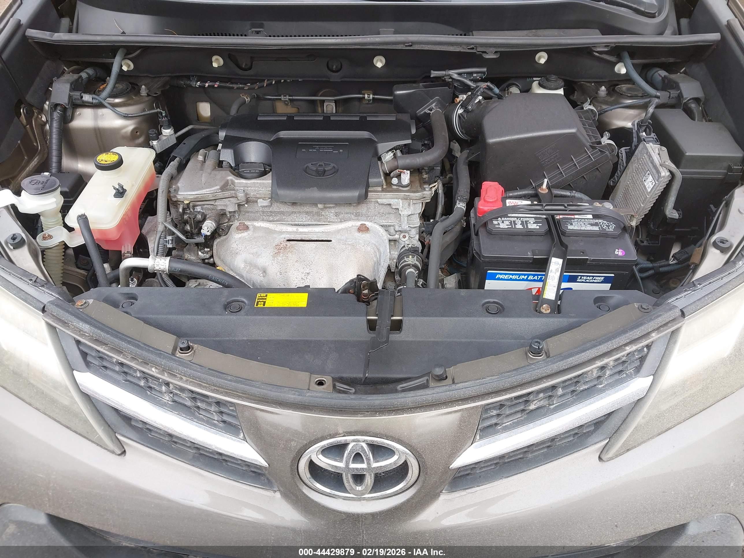 TOYOTA RAV4 image 10