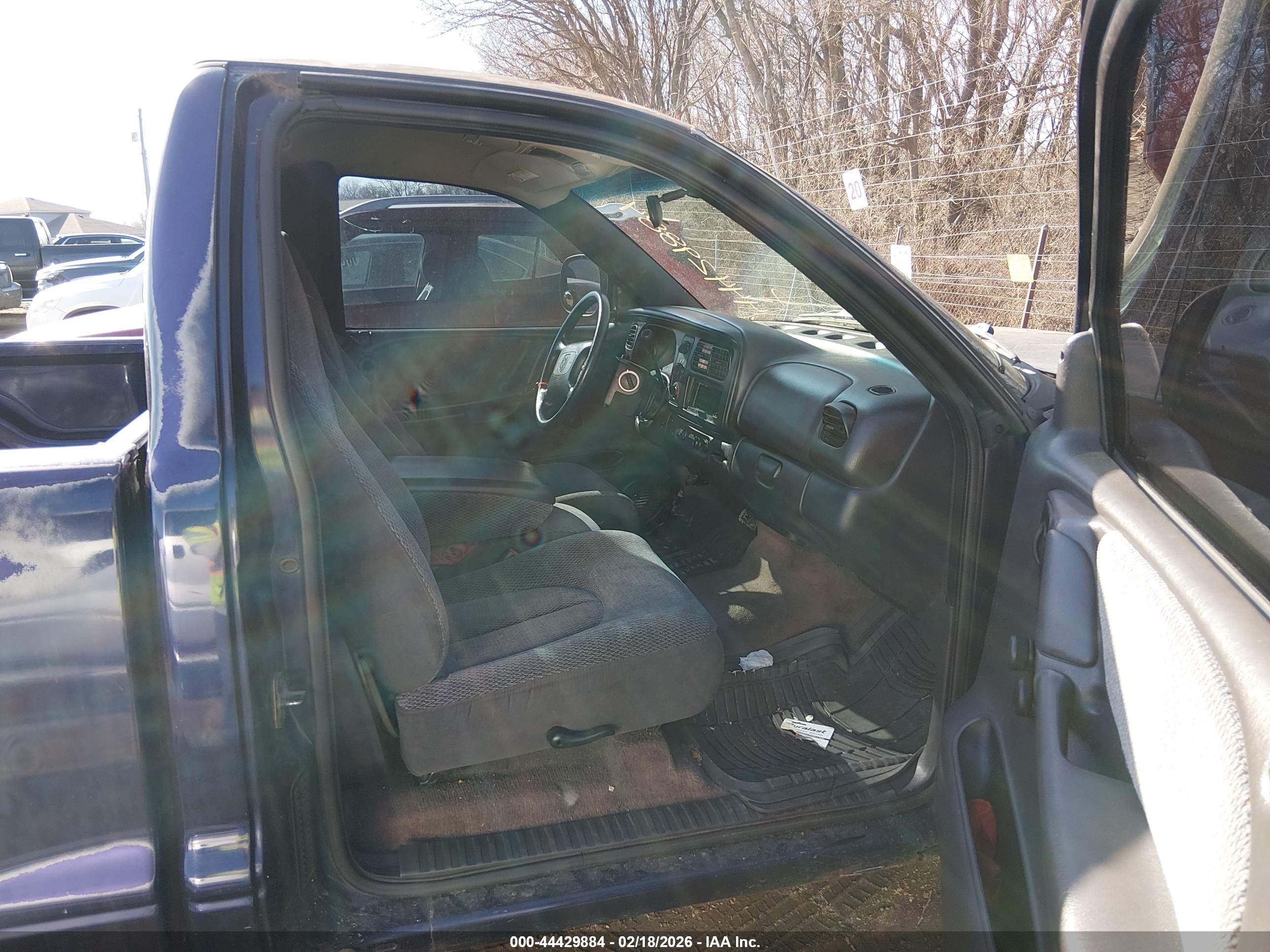 DODGE DAKOTA image 5