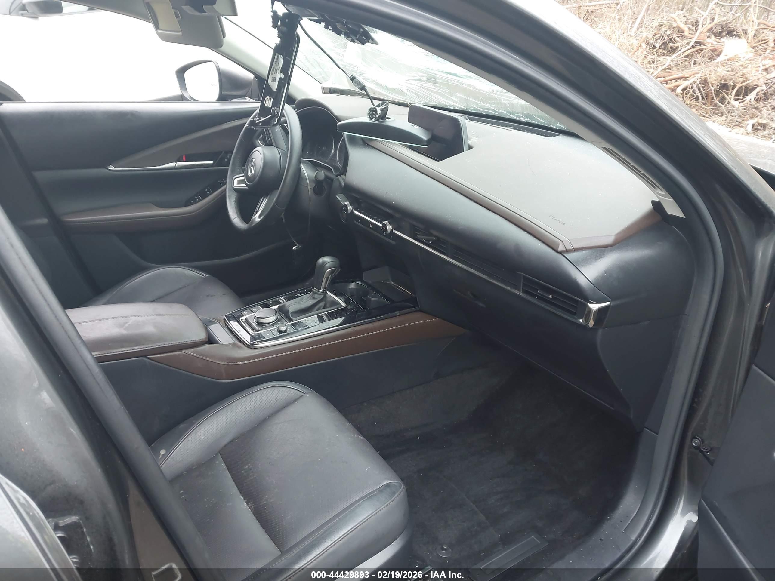 MAZDA CX-30 image 5