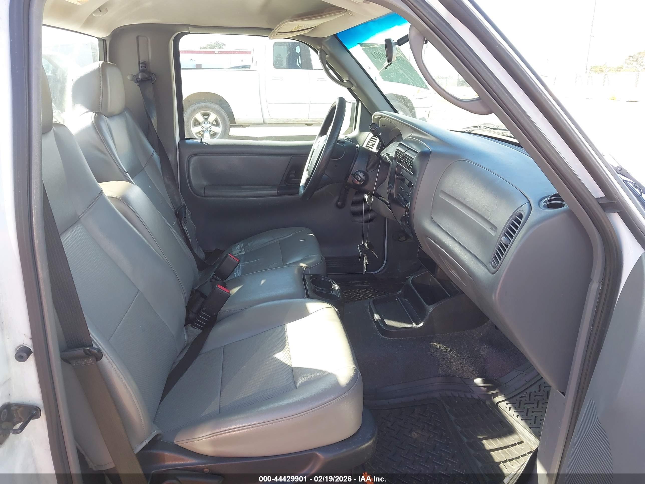 FORD RANGER image 8