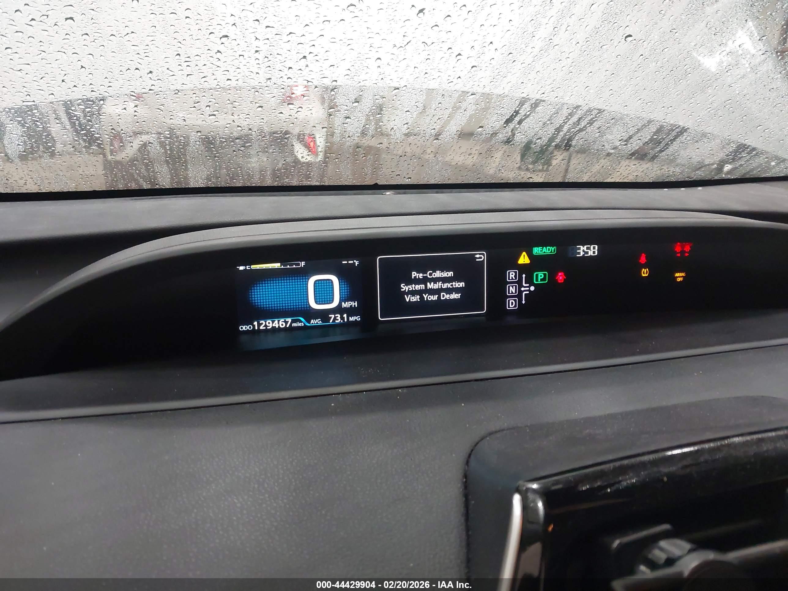 TOYOTA PRIUS image 7