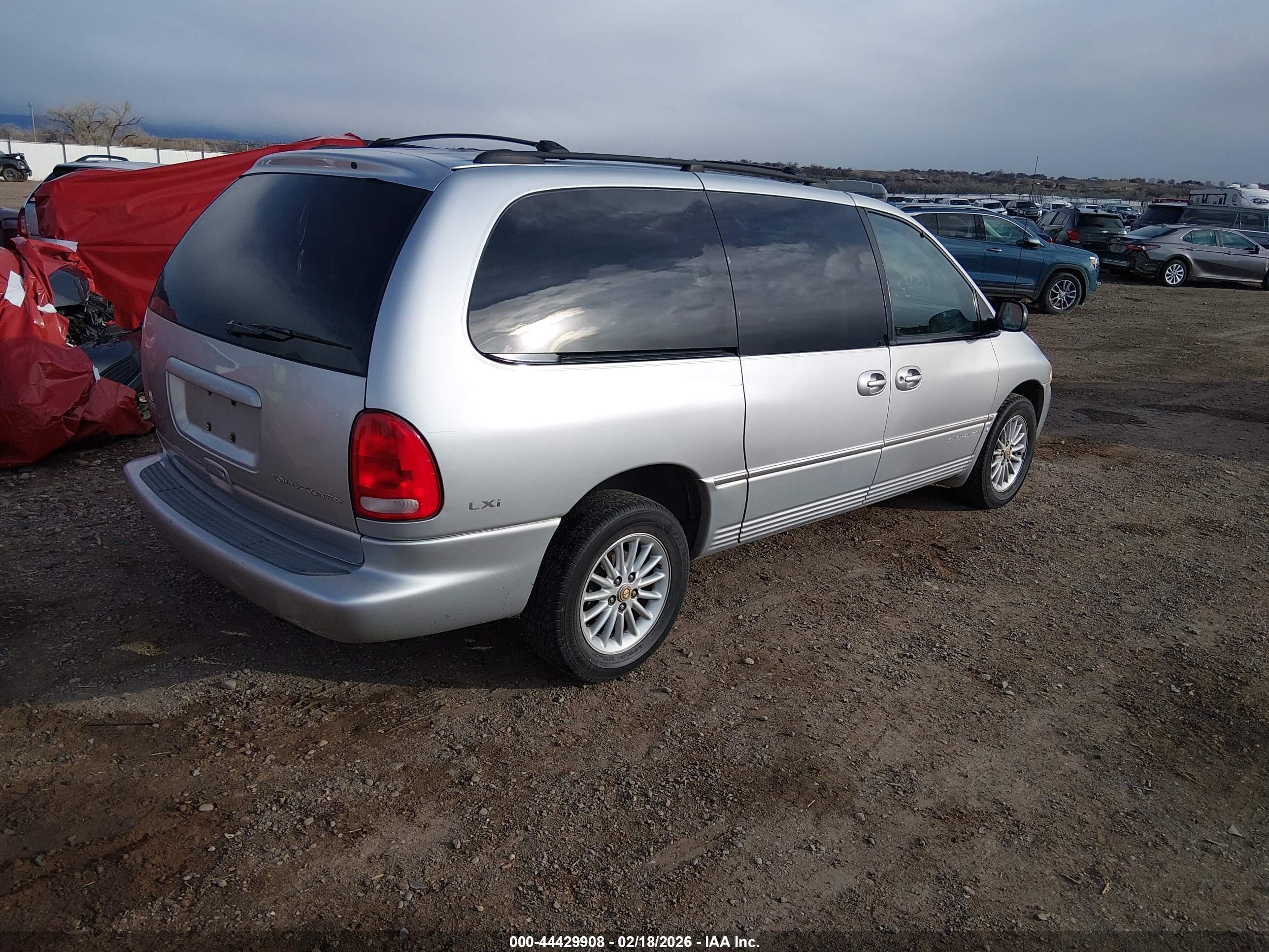 CHRYSLER TOWN image 4