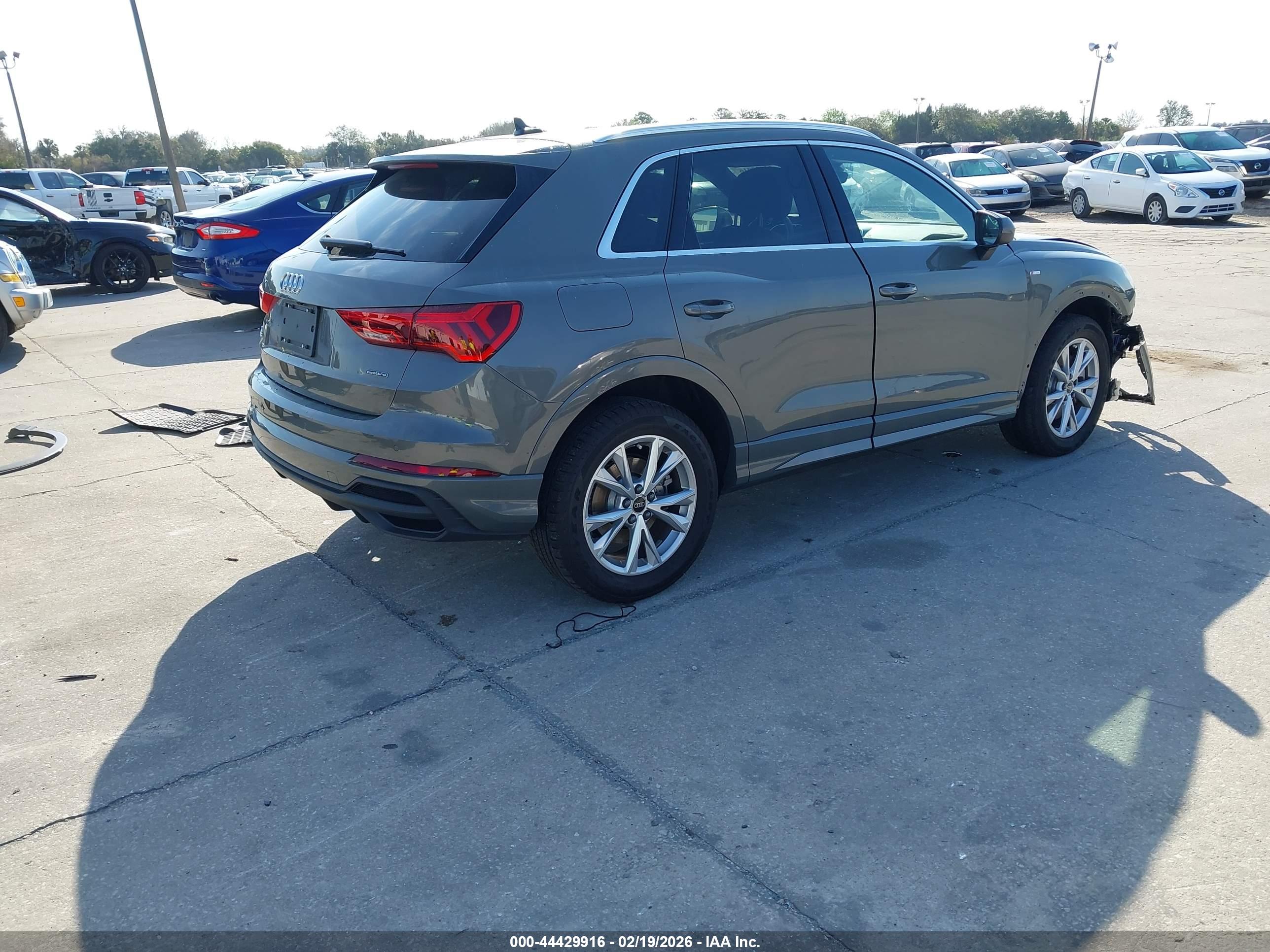 AUDI Q3 image 4