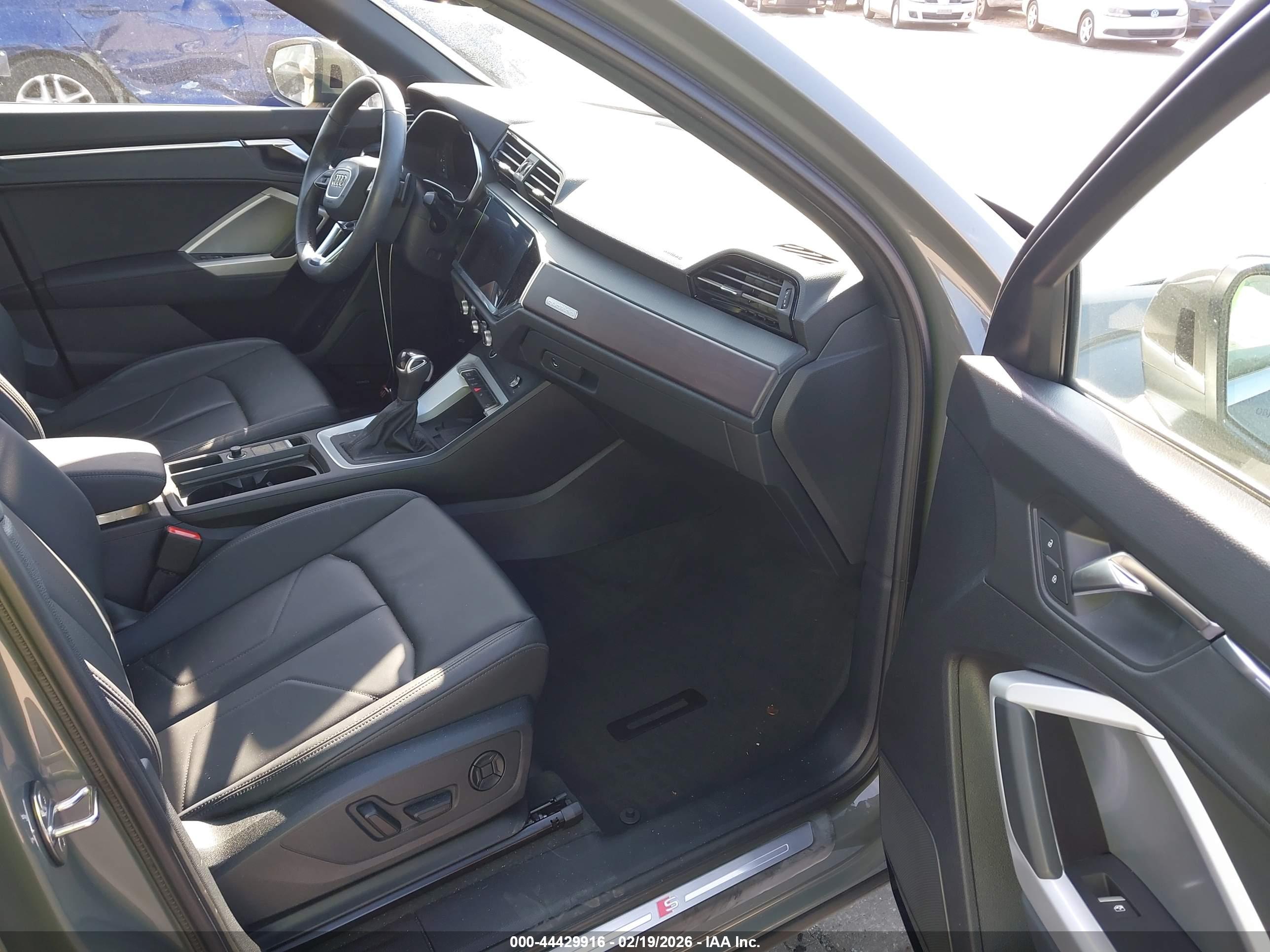 AUDI Q3 image 5