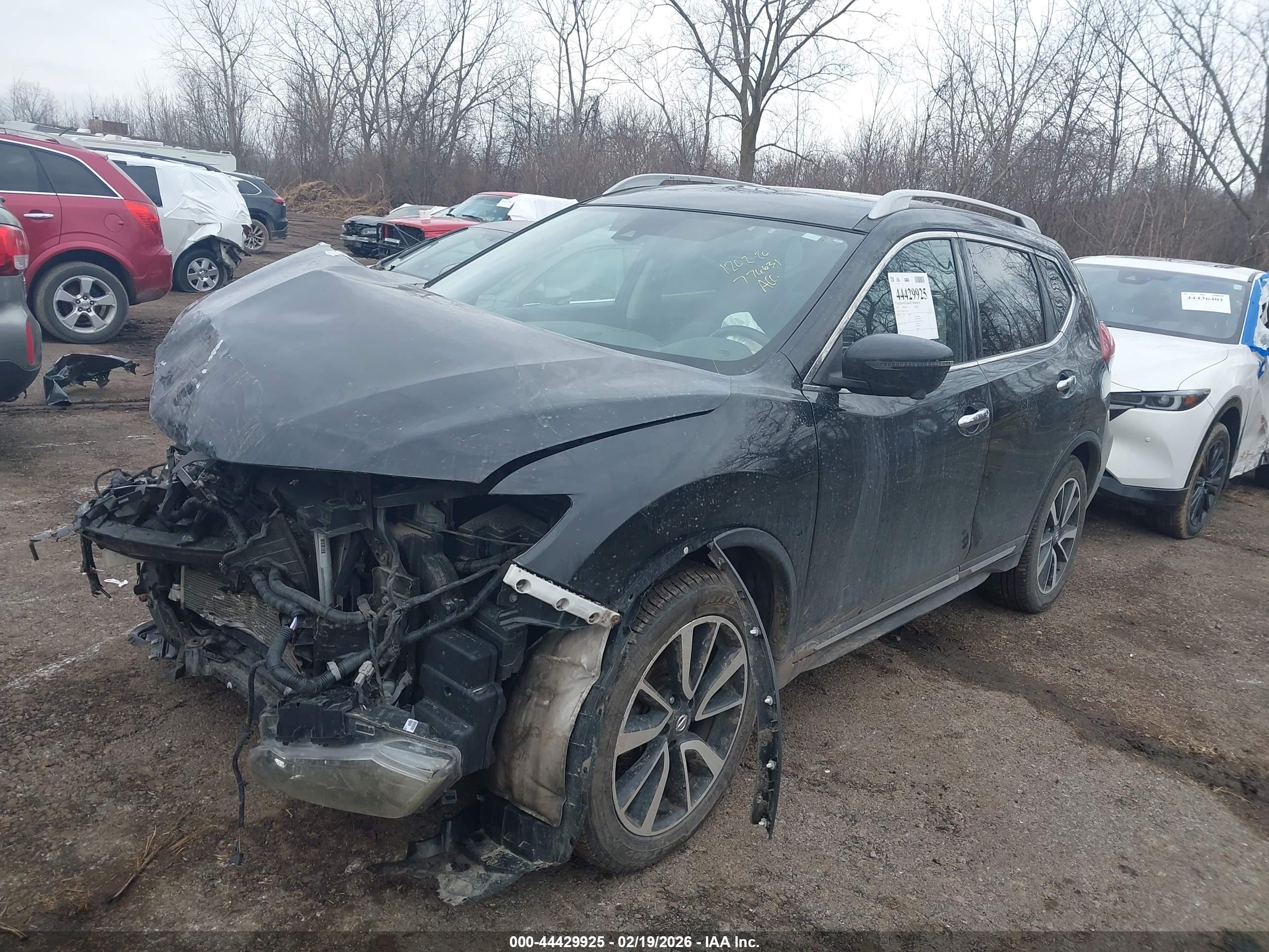 NISSAN ROGUE image 2