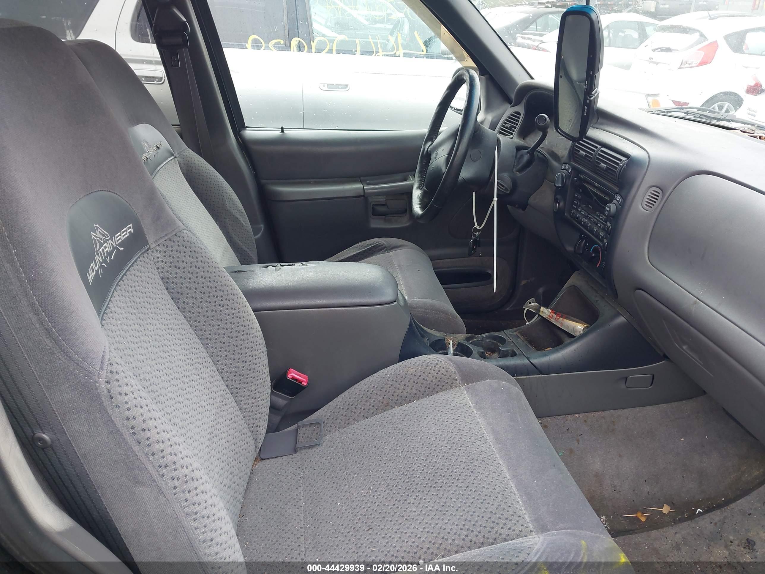 MERCURY MOUNTAINEER image 5