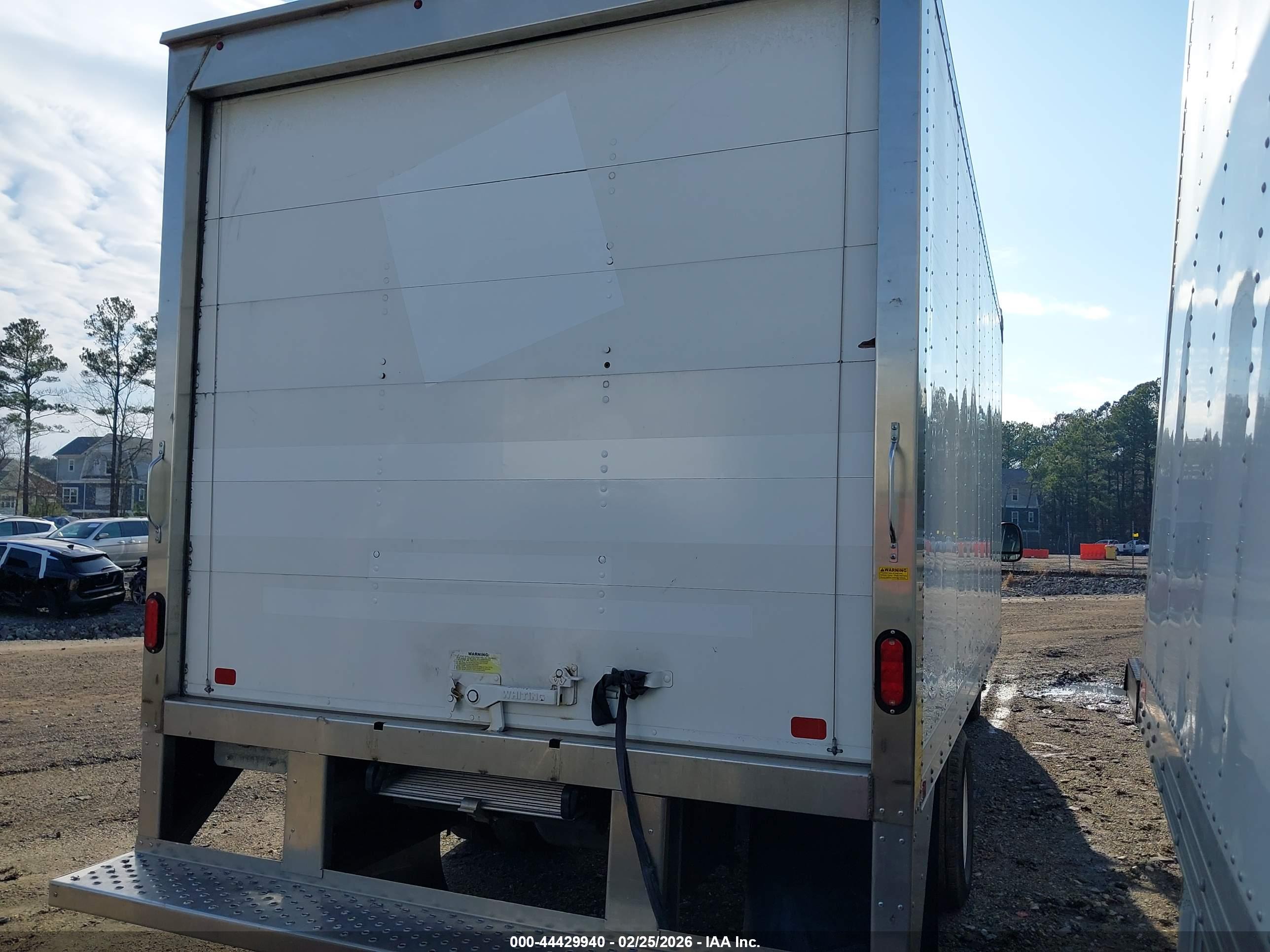 FORD E-350 image 4