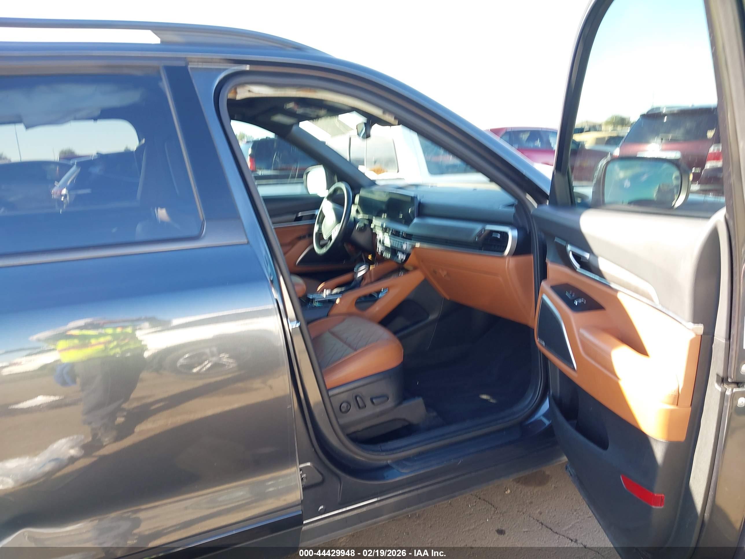 KIA TELLURIDE image 5