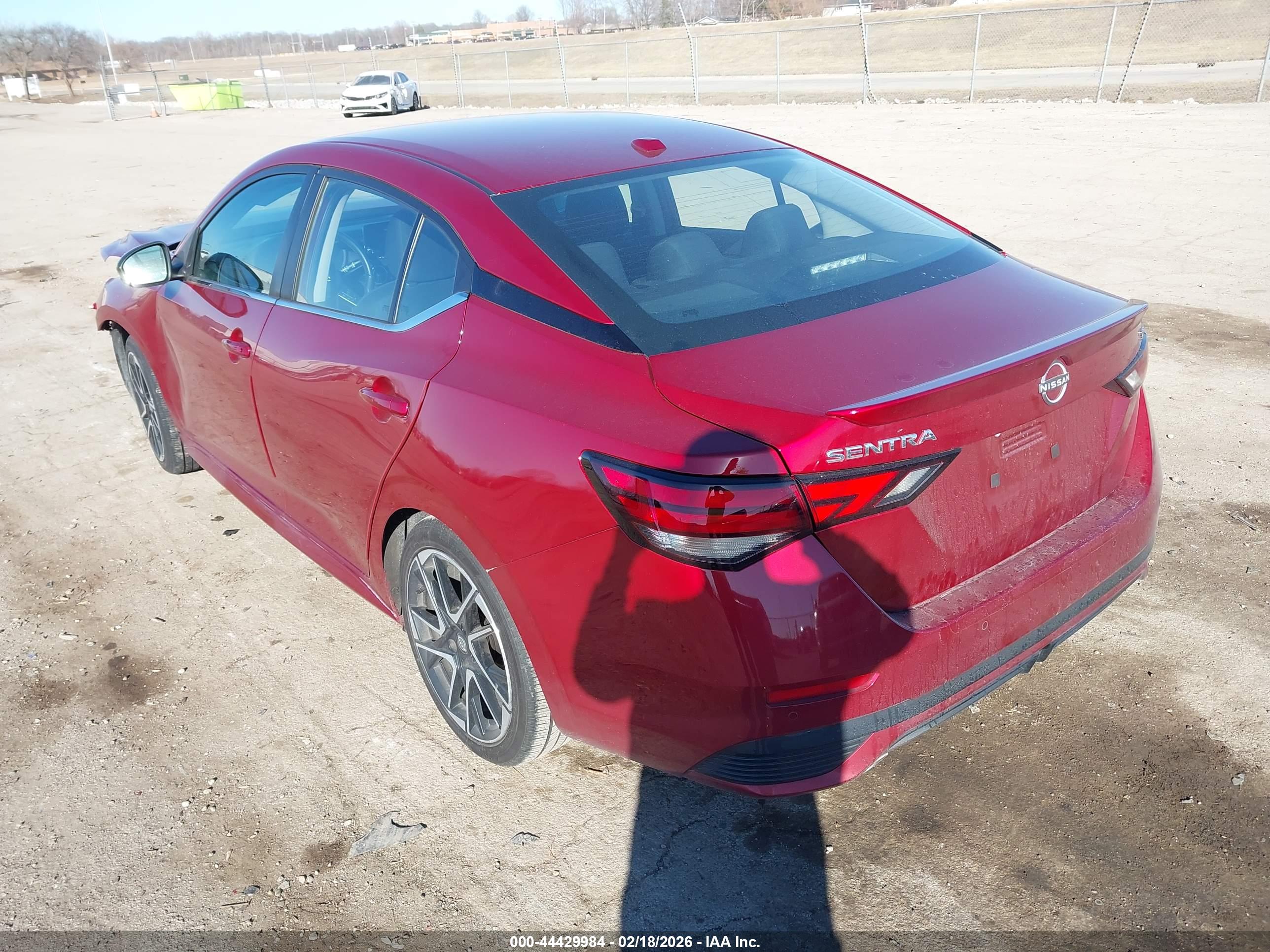 NISSAN SENTRA image 3
