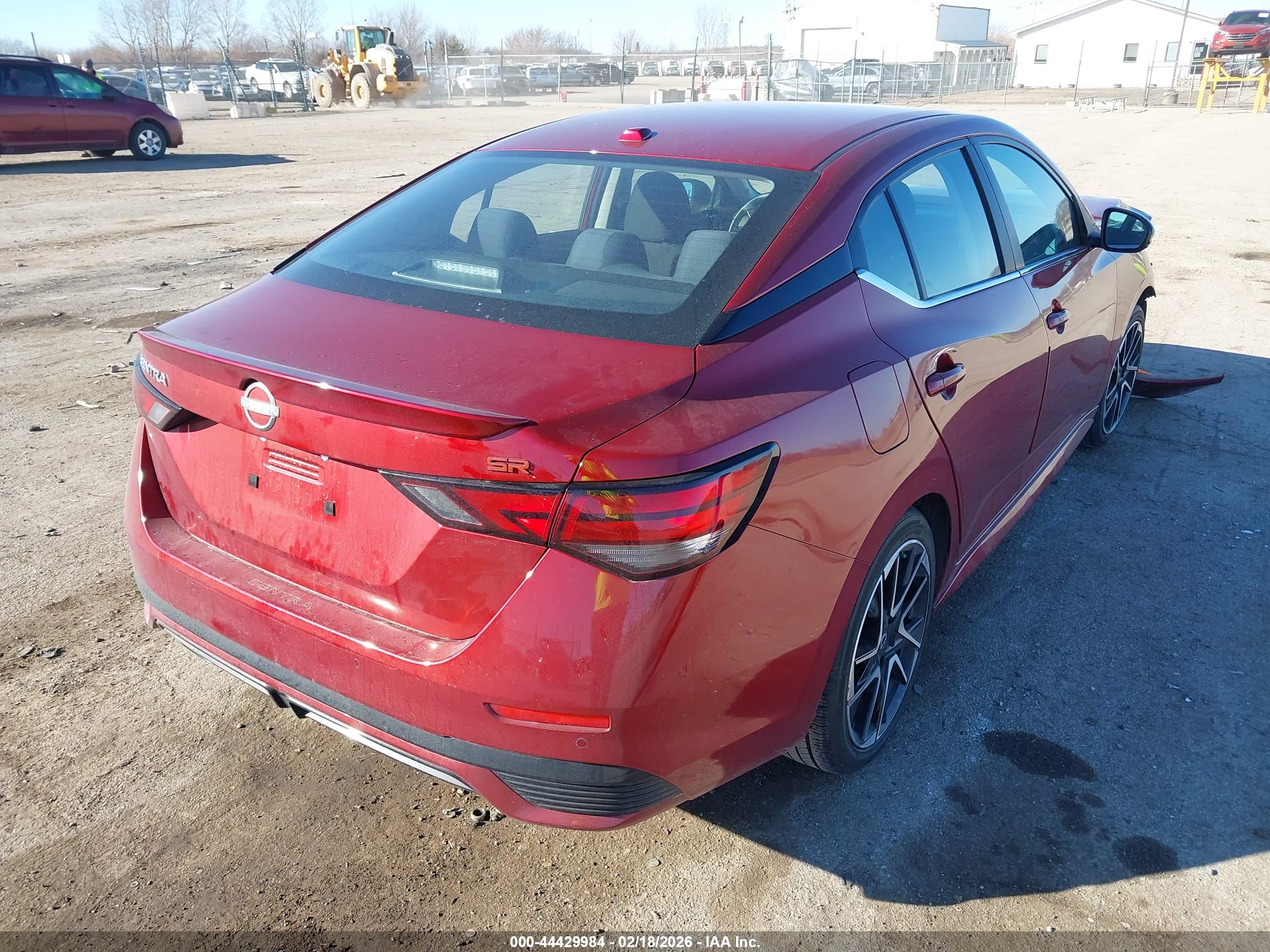 NISSAN SENTRA image 4