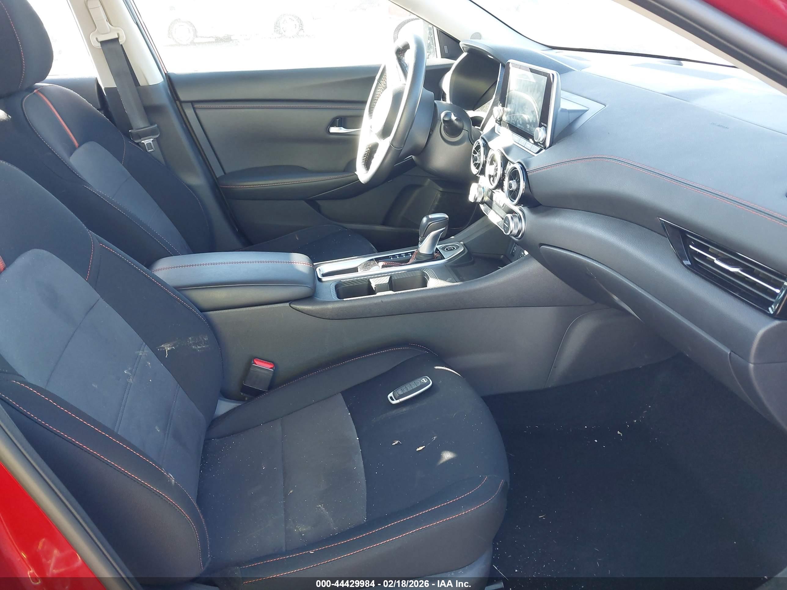 NISSAN SENTRA image 5