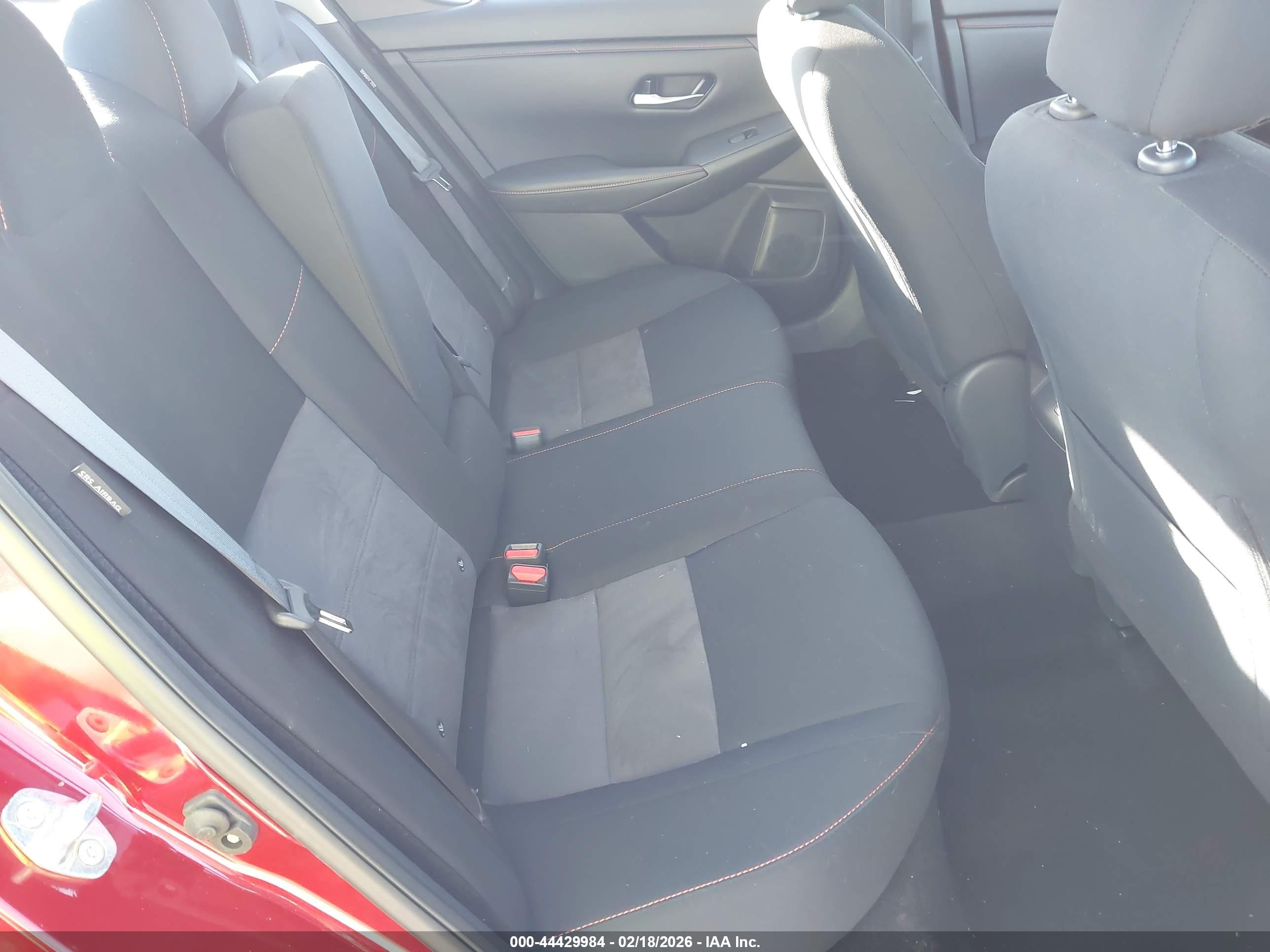 NISSAN SENTRA image 8