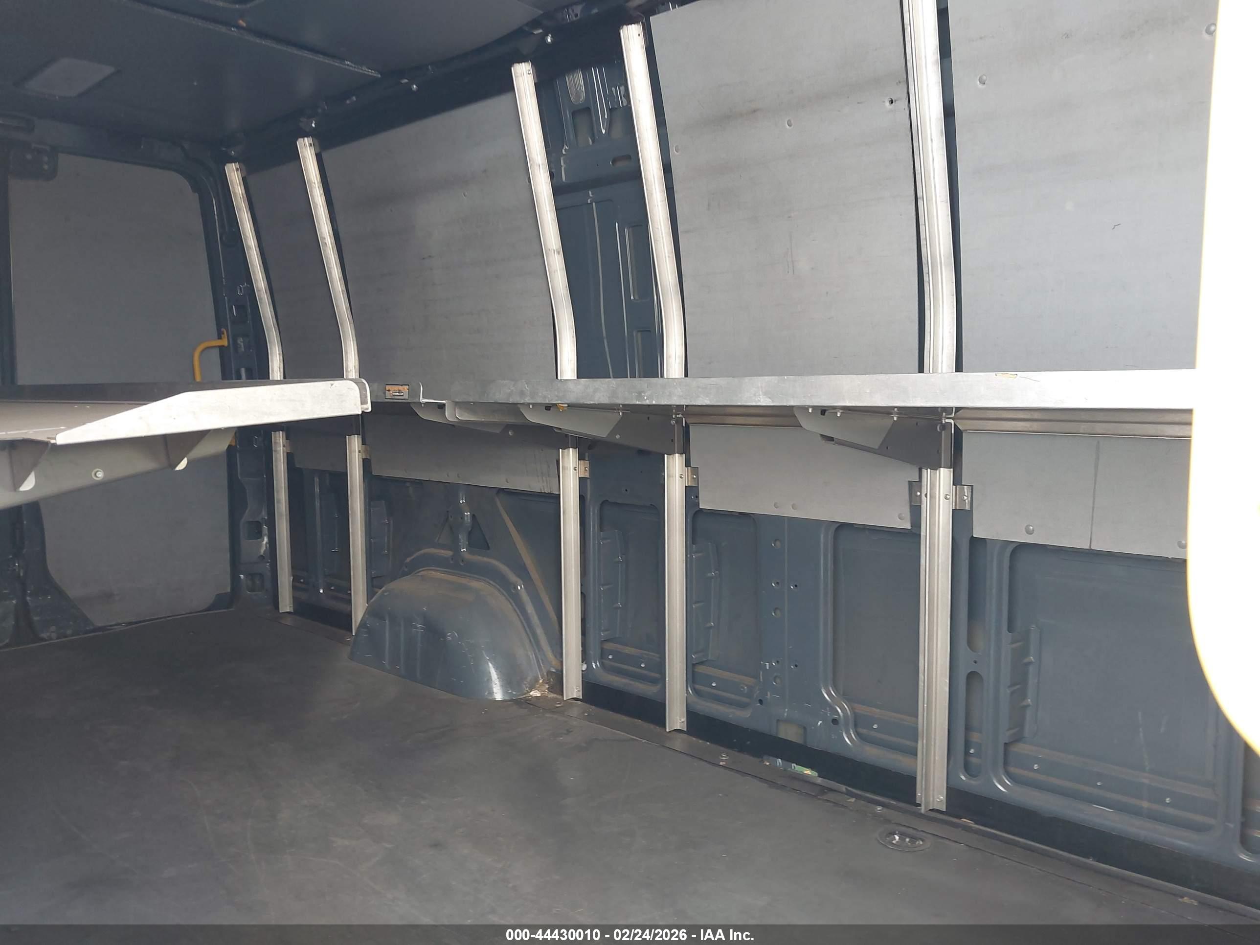 MERCEDES-BENZ SPRINTER image 8