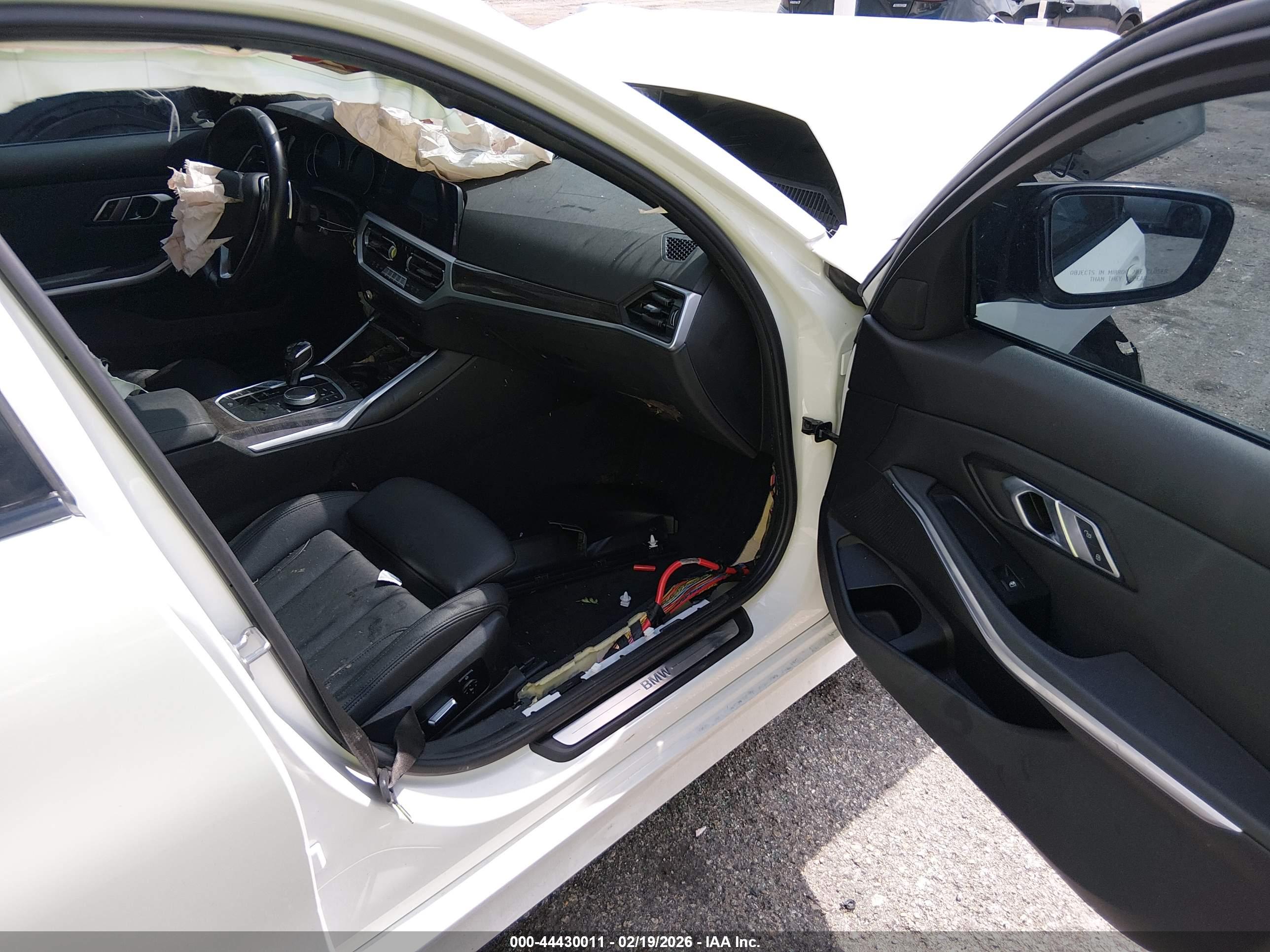 BMW 330I image 5