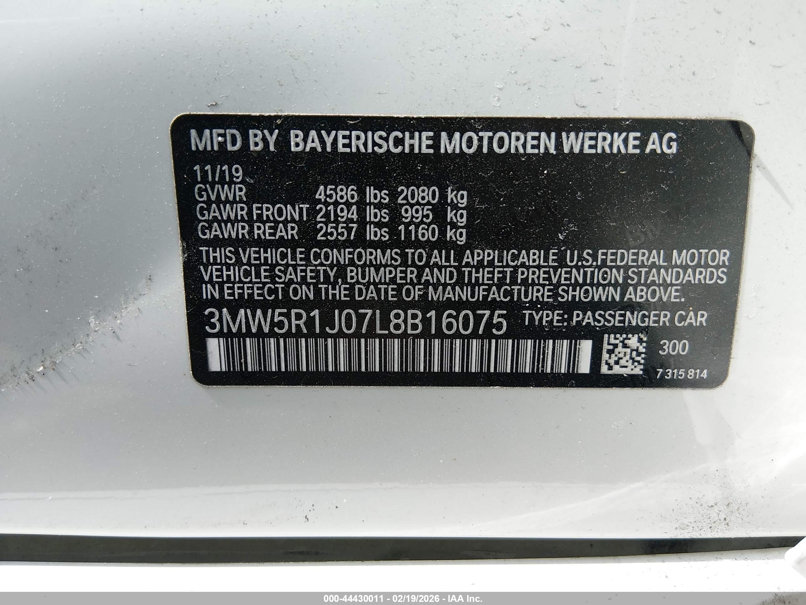 BMW 330I image 9