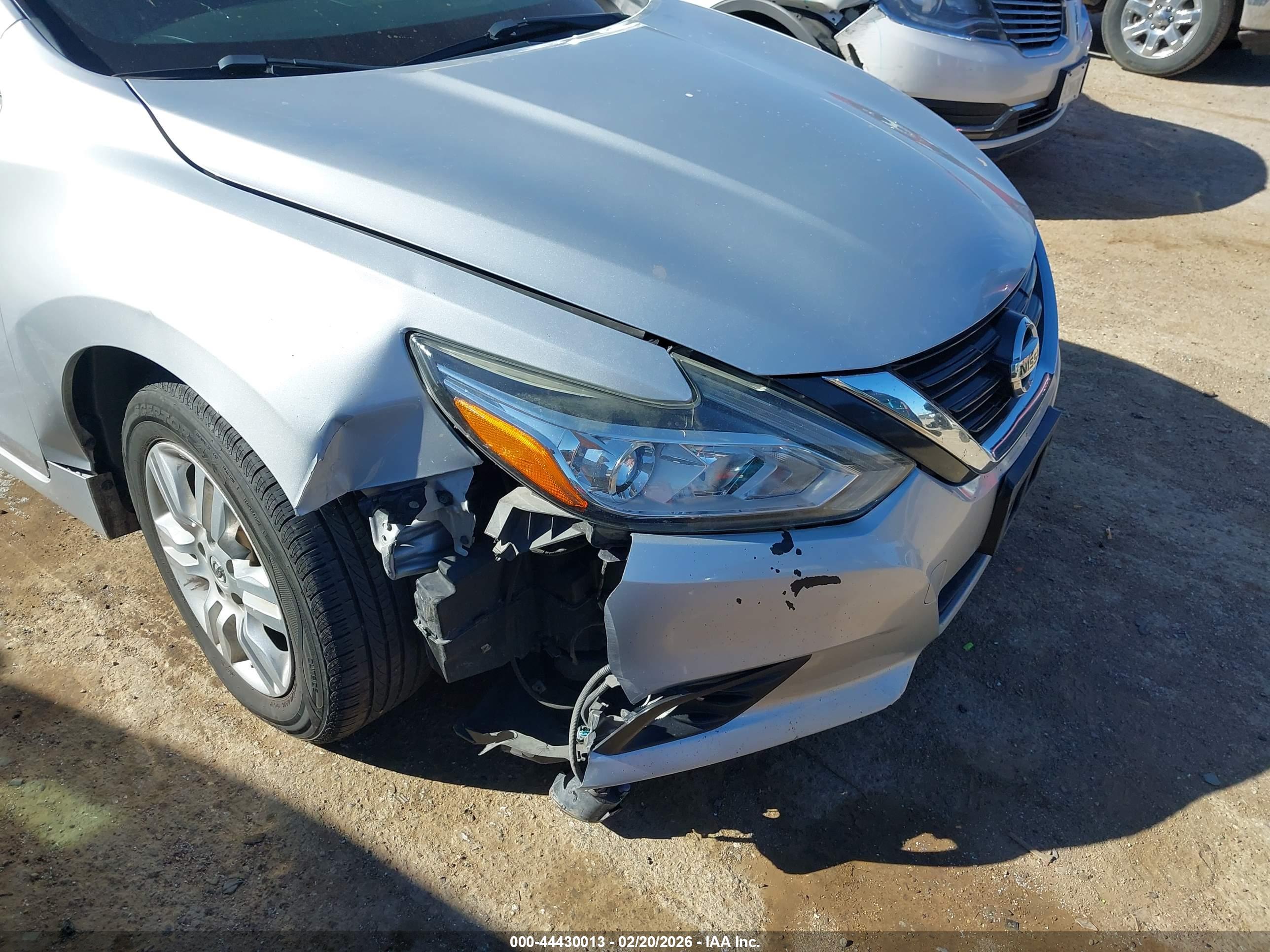 NISSAN ALTIMA image 6