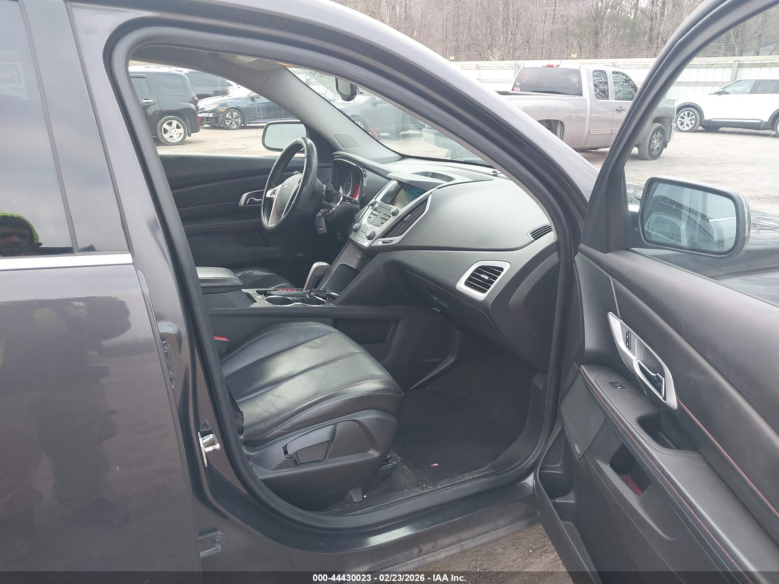 GMC TERRAIN image 5