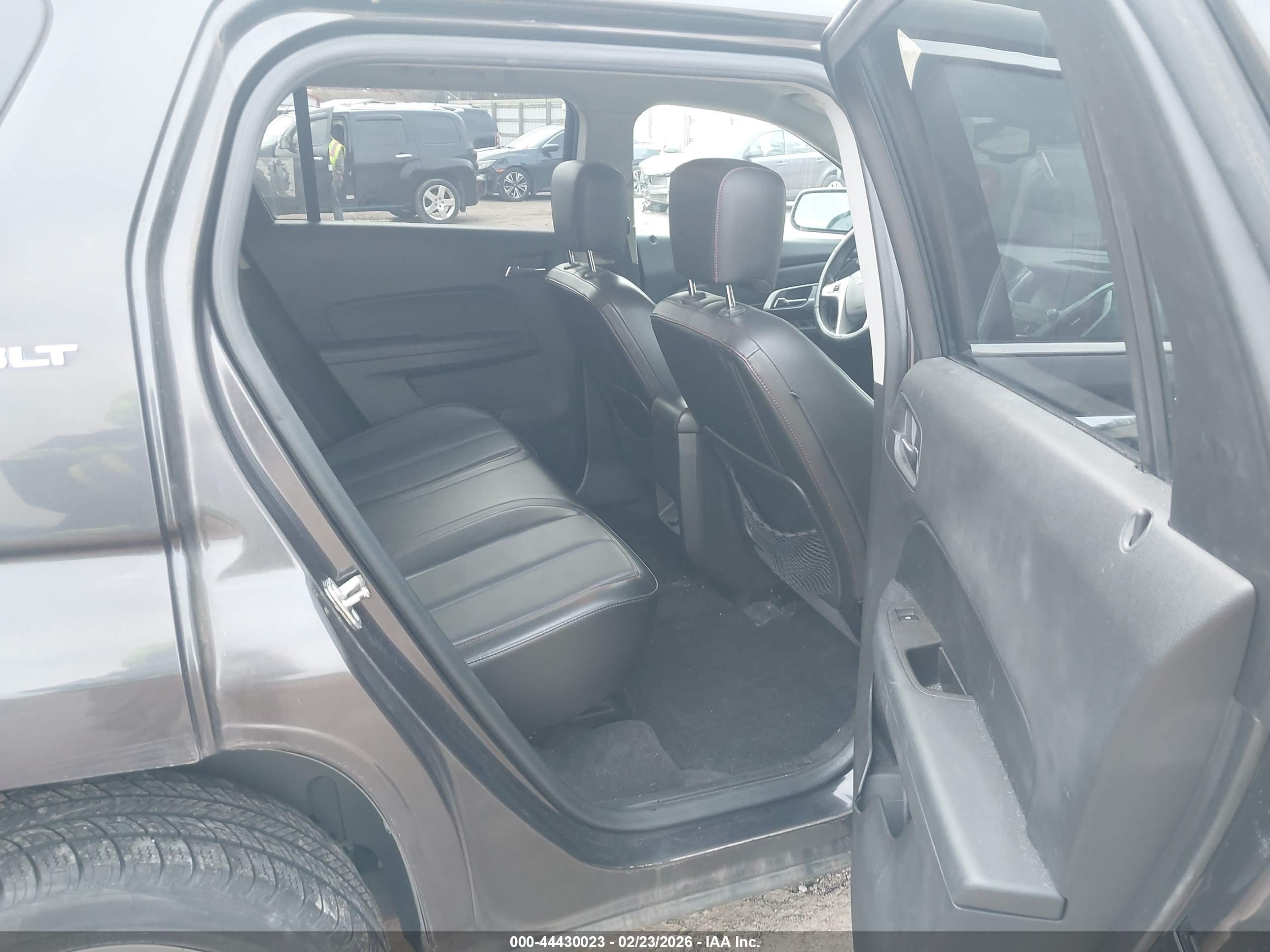 GMC TERRAIN image 8