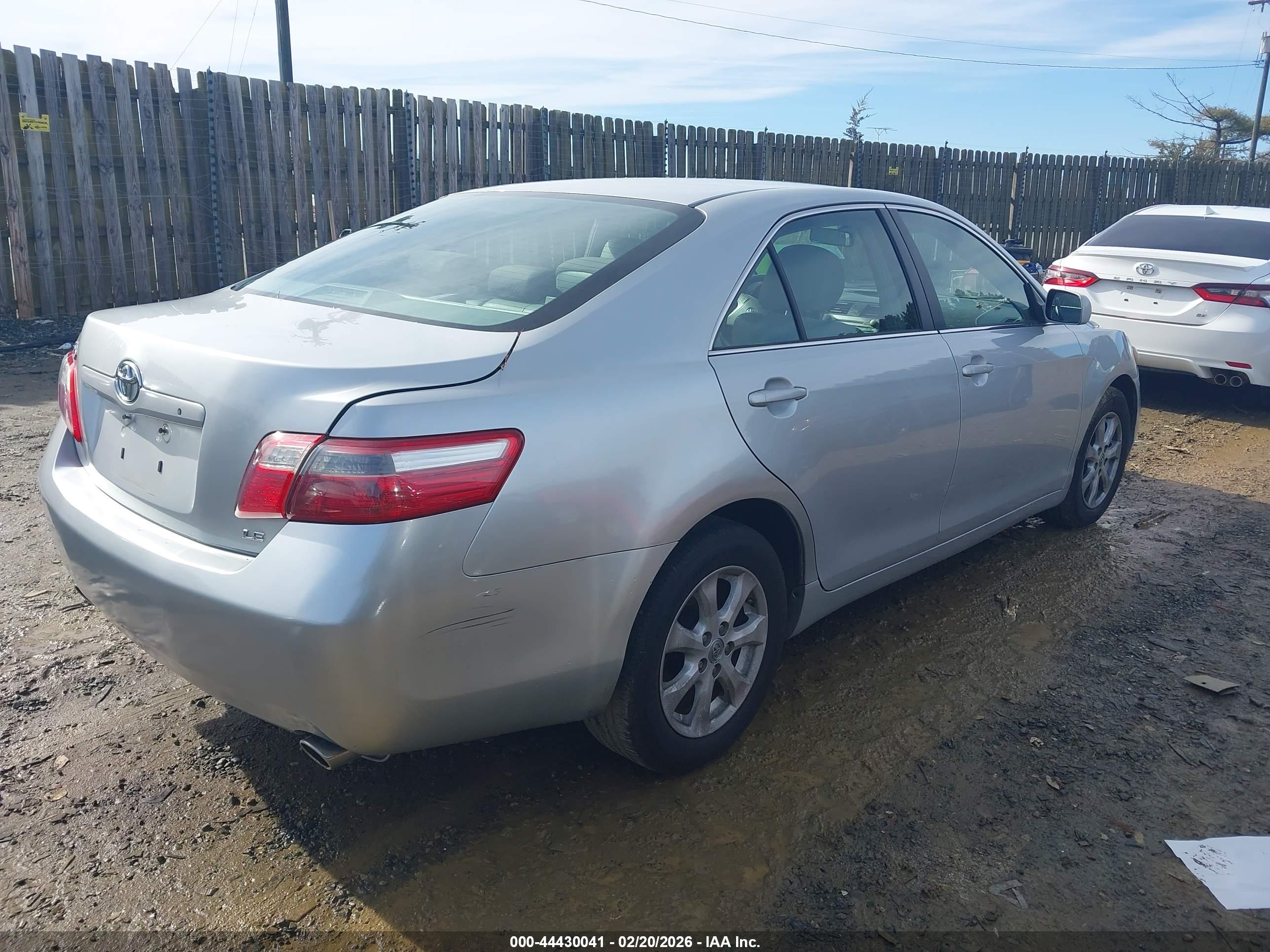 TOYOTA CAMRY image 4