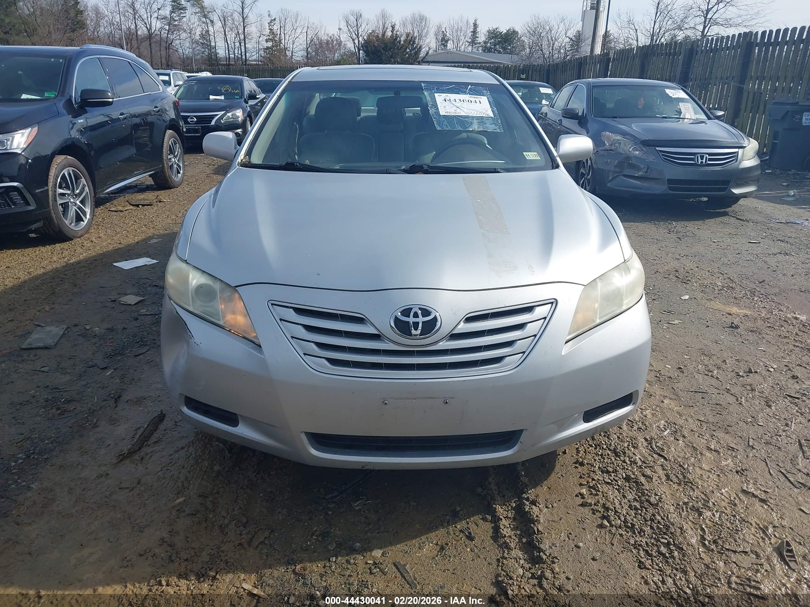 TOYOTA CAMRY image 6