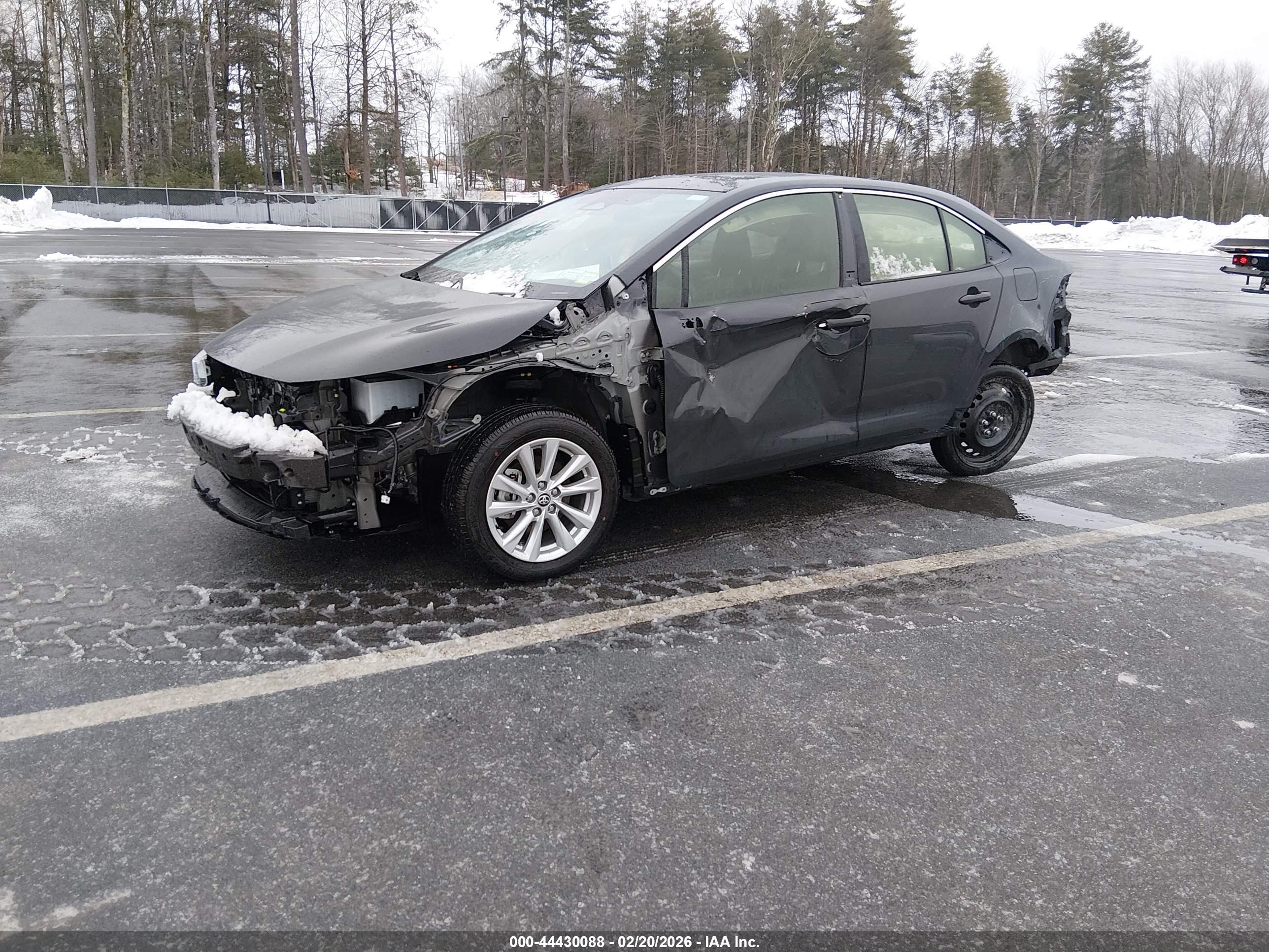 TOYOTA COROLLA image 2