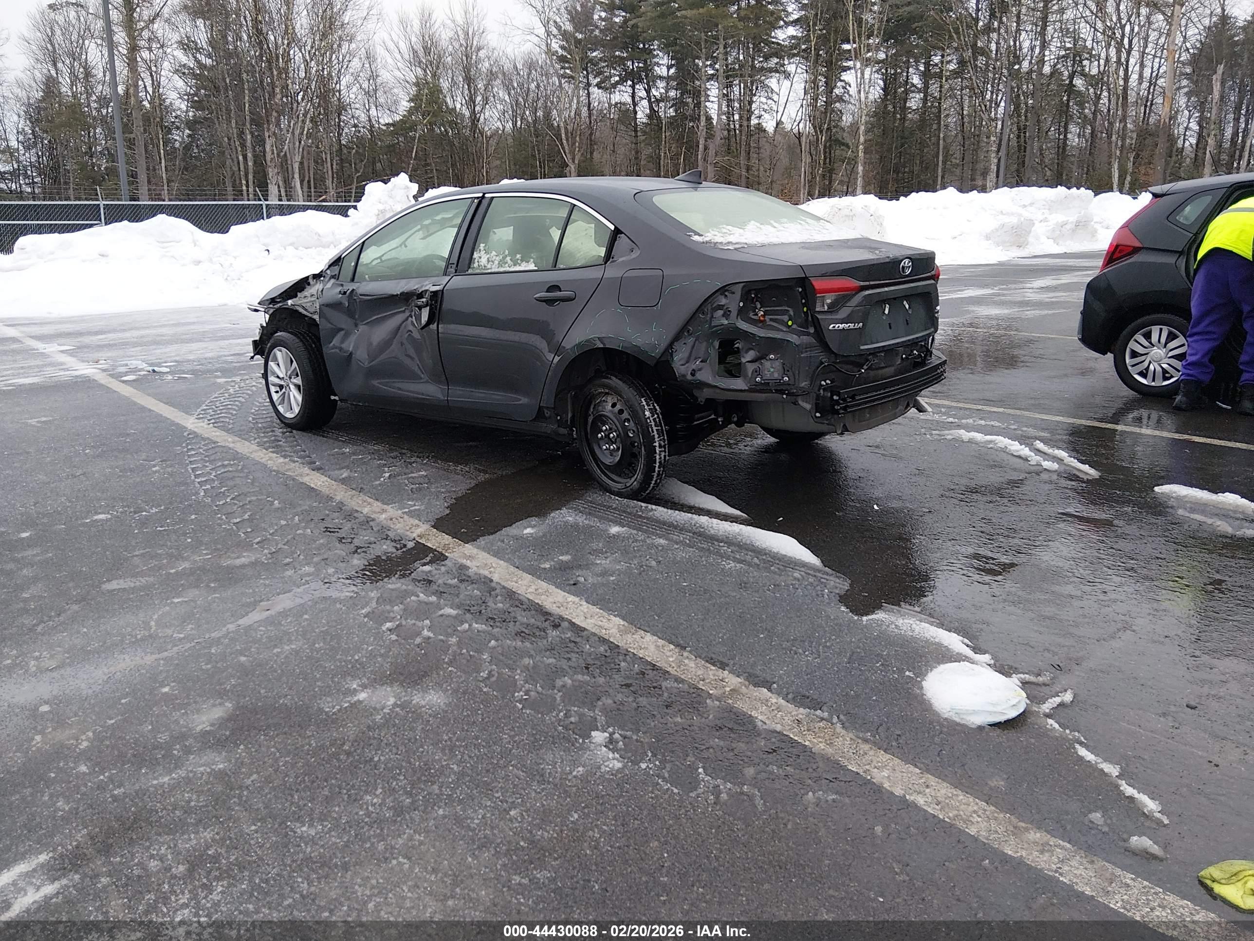 TOYOTA COROLLA image 3