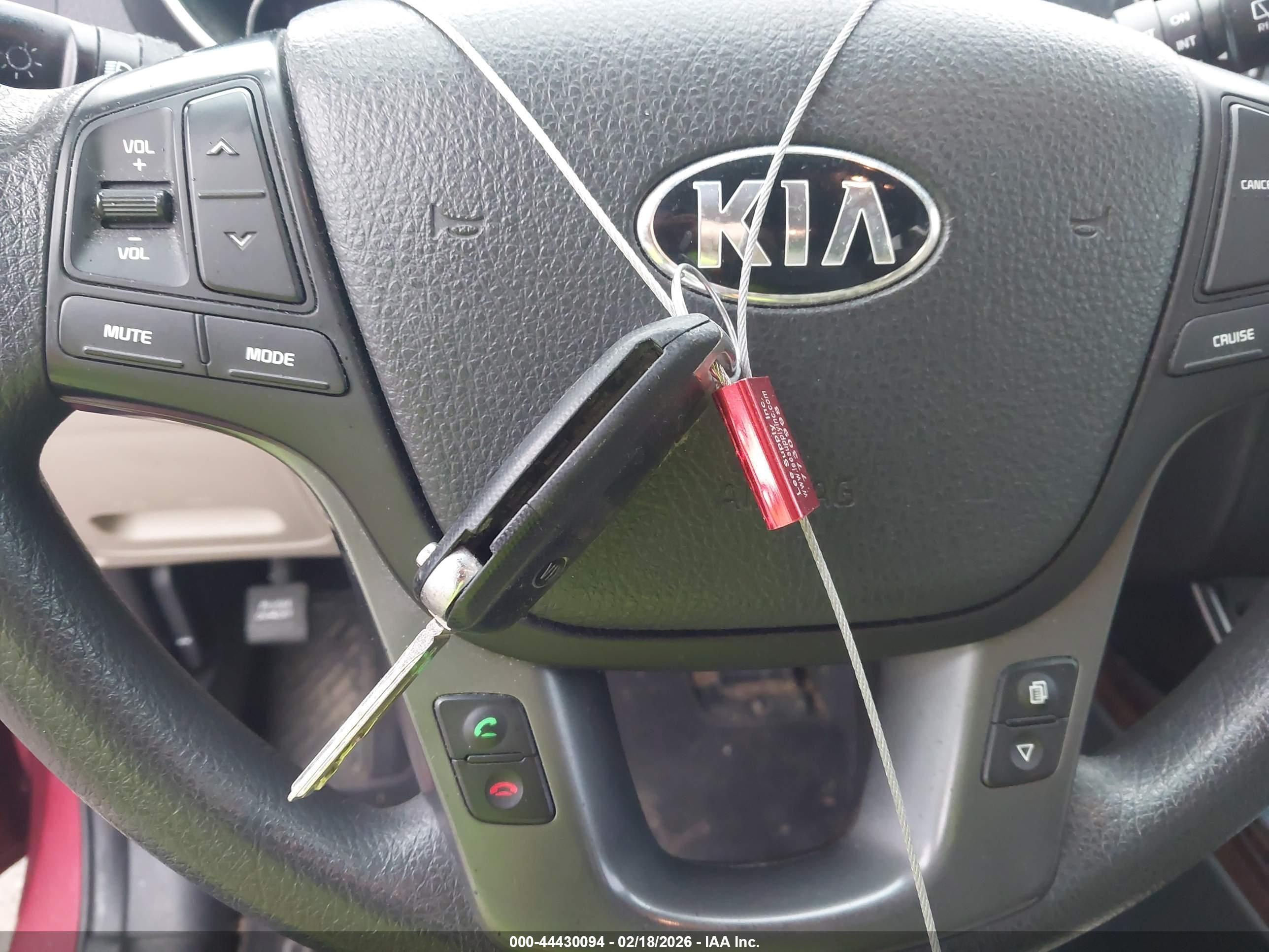 KIA SORENTO image 11