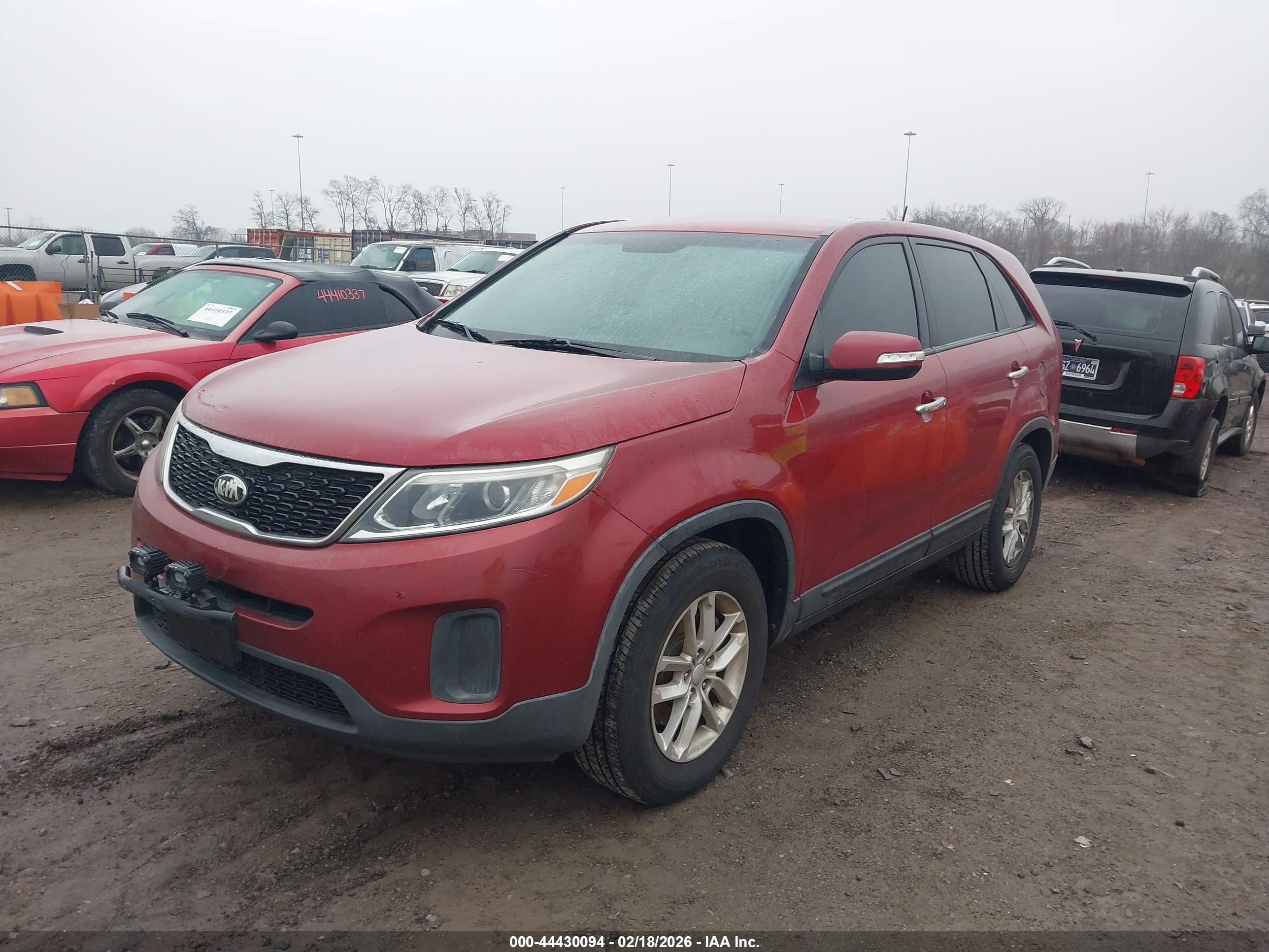 KIA SORENTO image 2