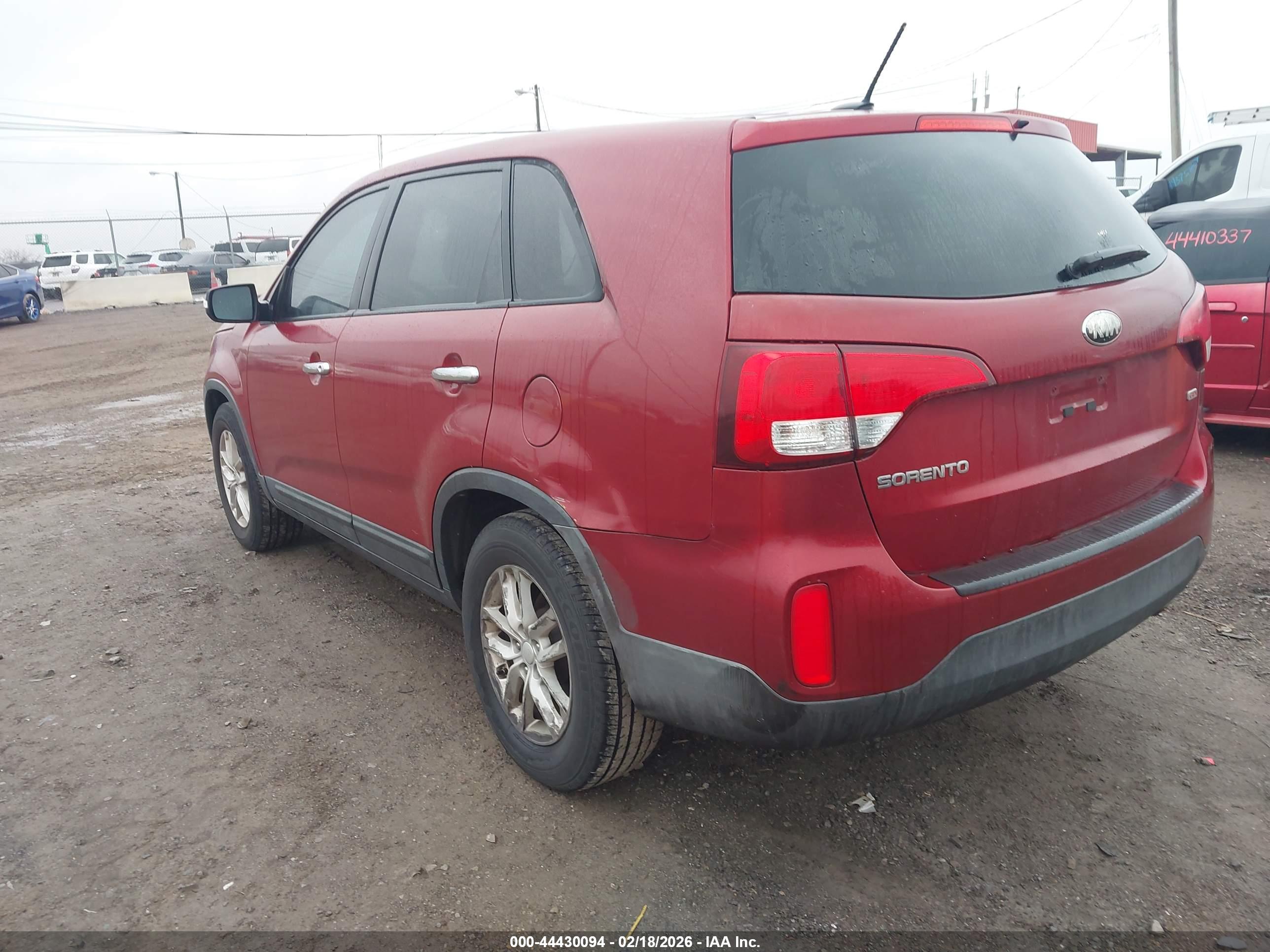KIA SORENTO image 3