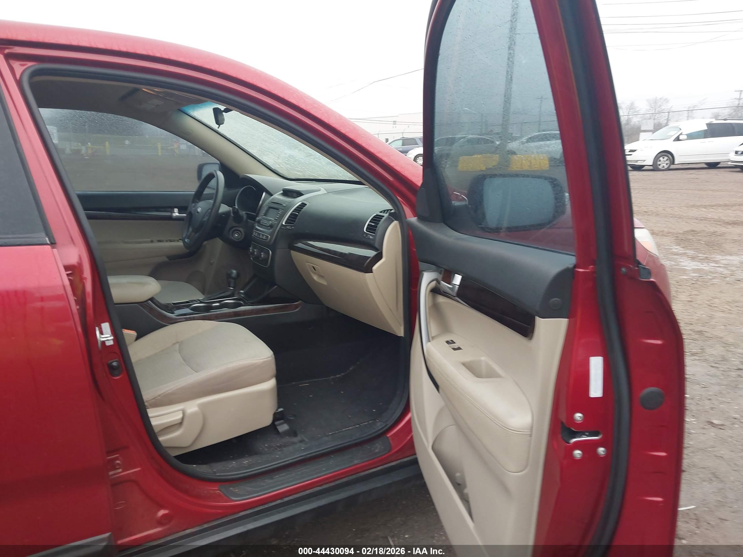 KIA SORENTO image 5