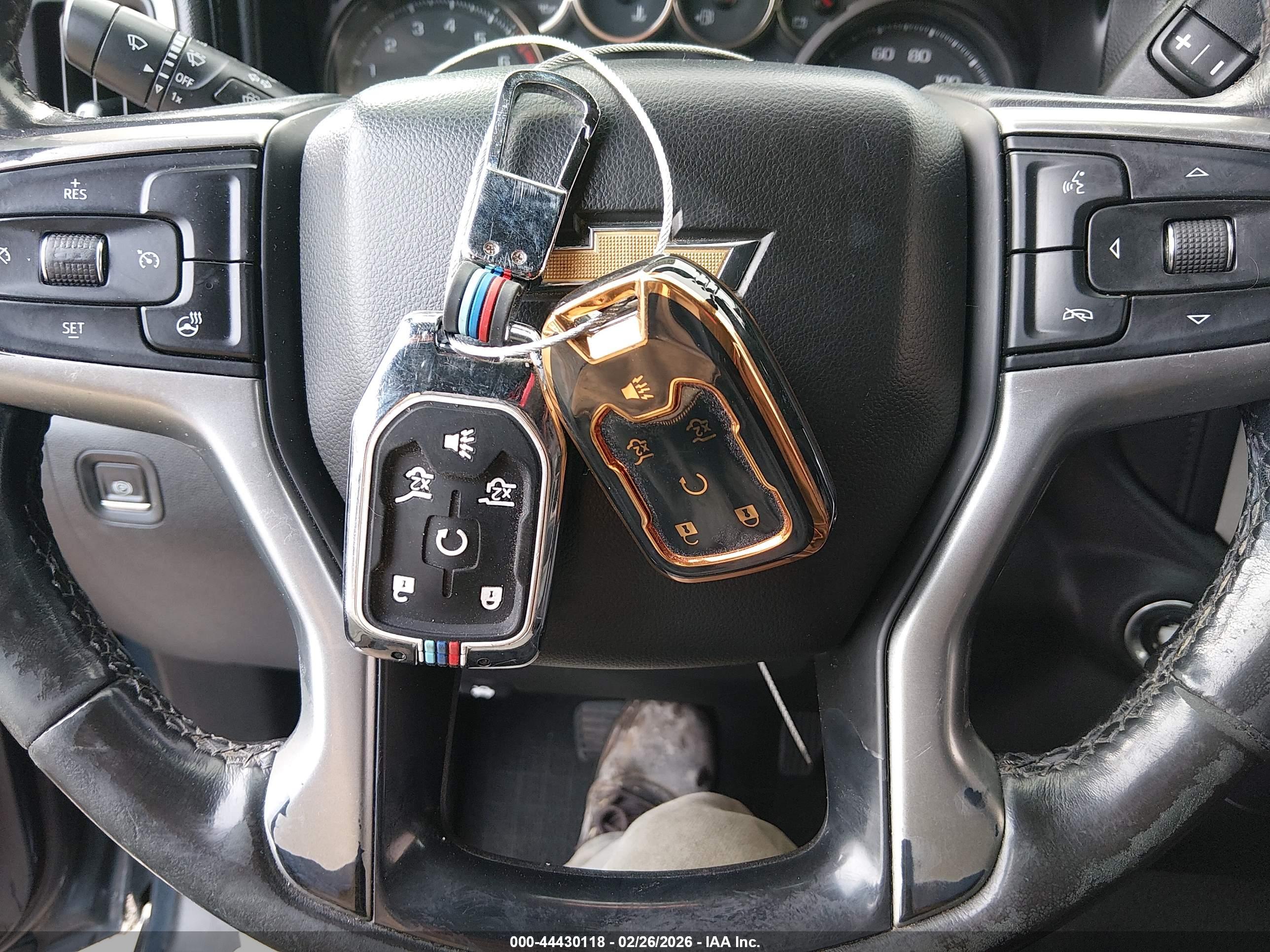 CHEVROLET SILVERADO image 11
