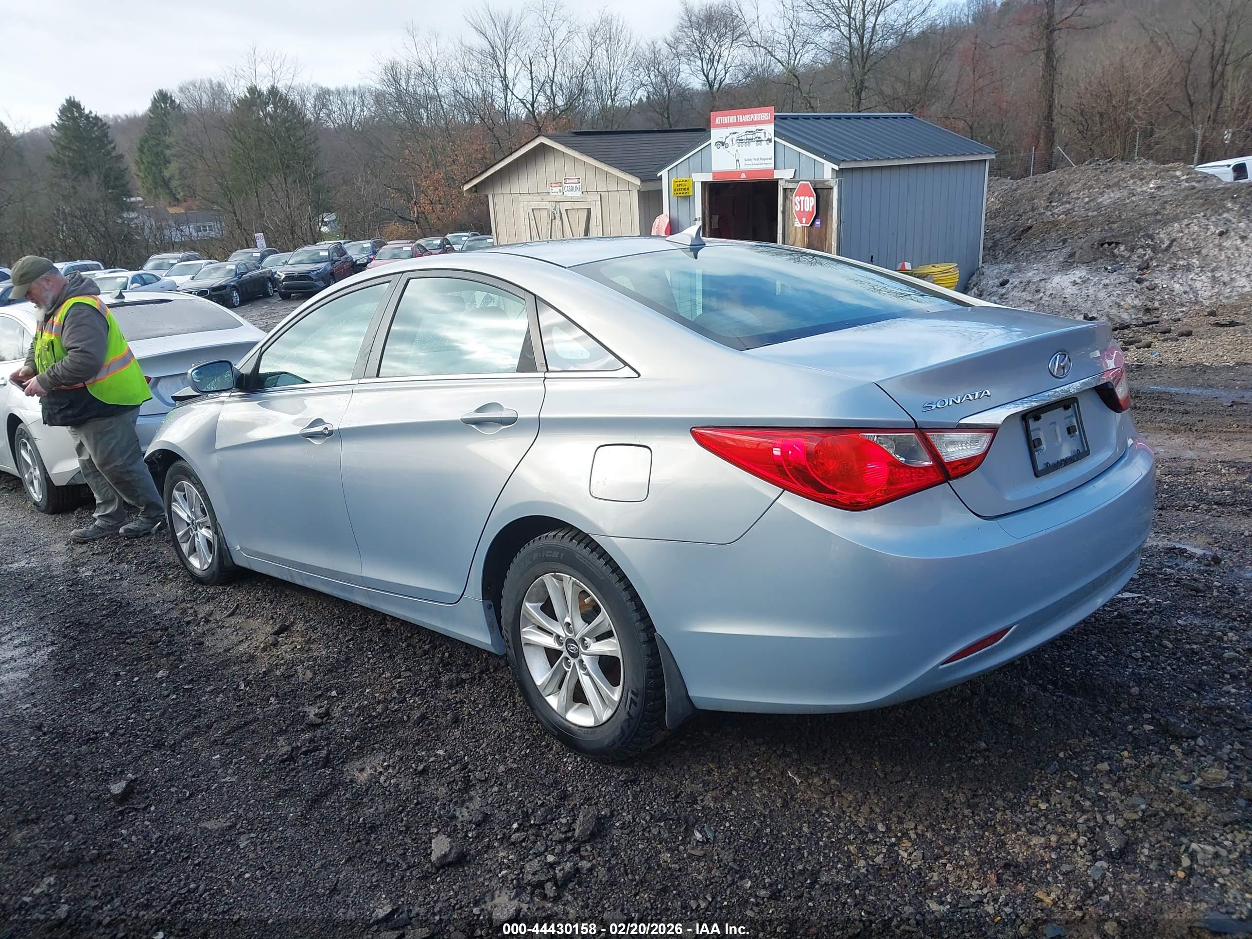 HYUNDAI SONATA image 3