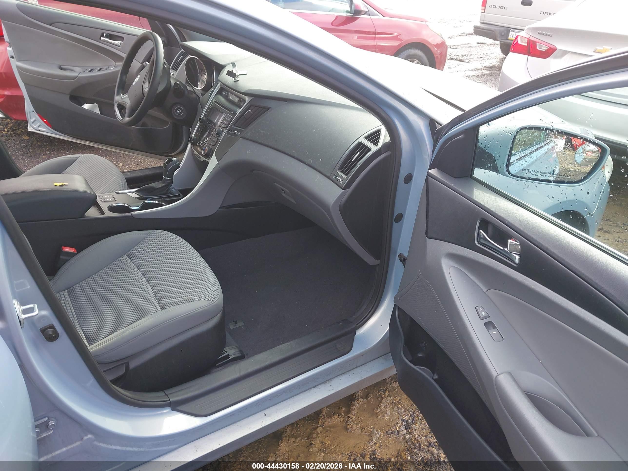 HYUNDAI SONATA image 5