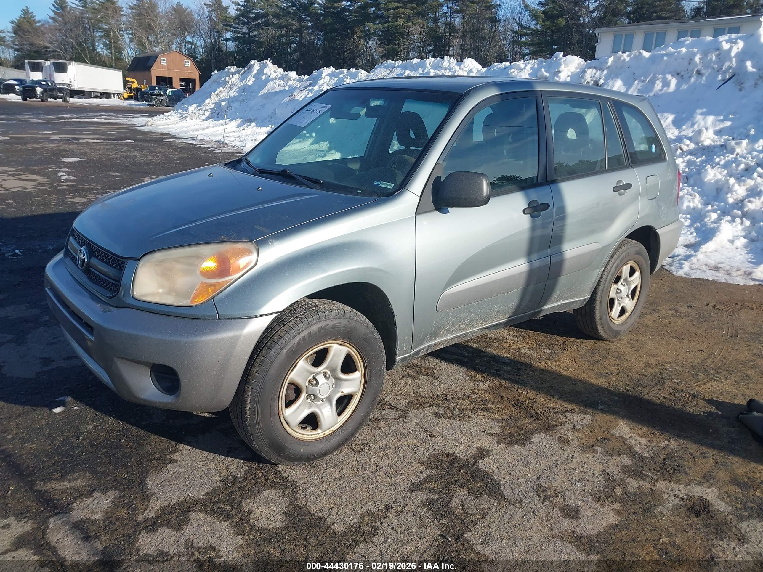 TOYOTA RAV4 image 2