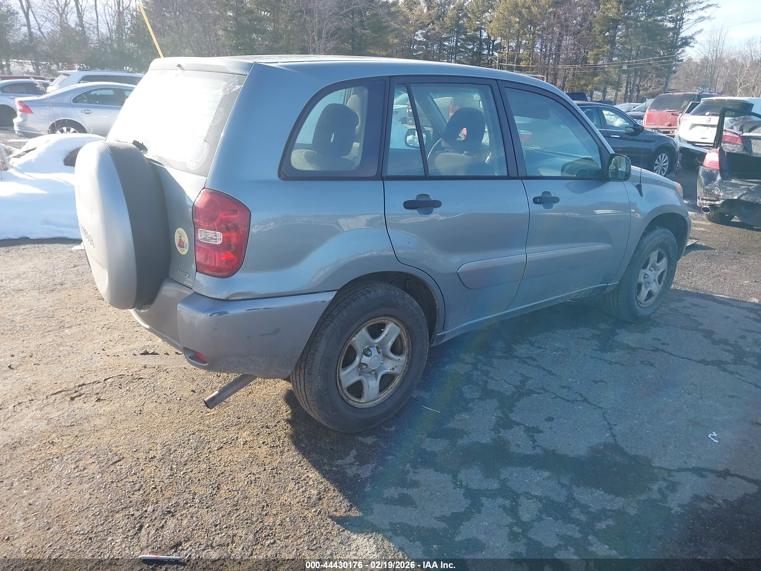 TOYOTA RAV4 image 4