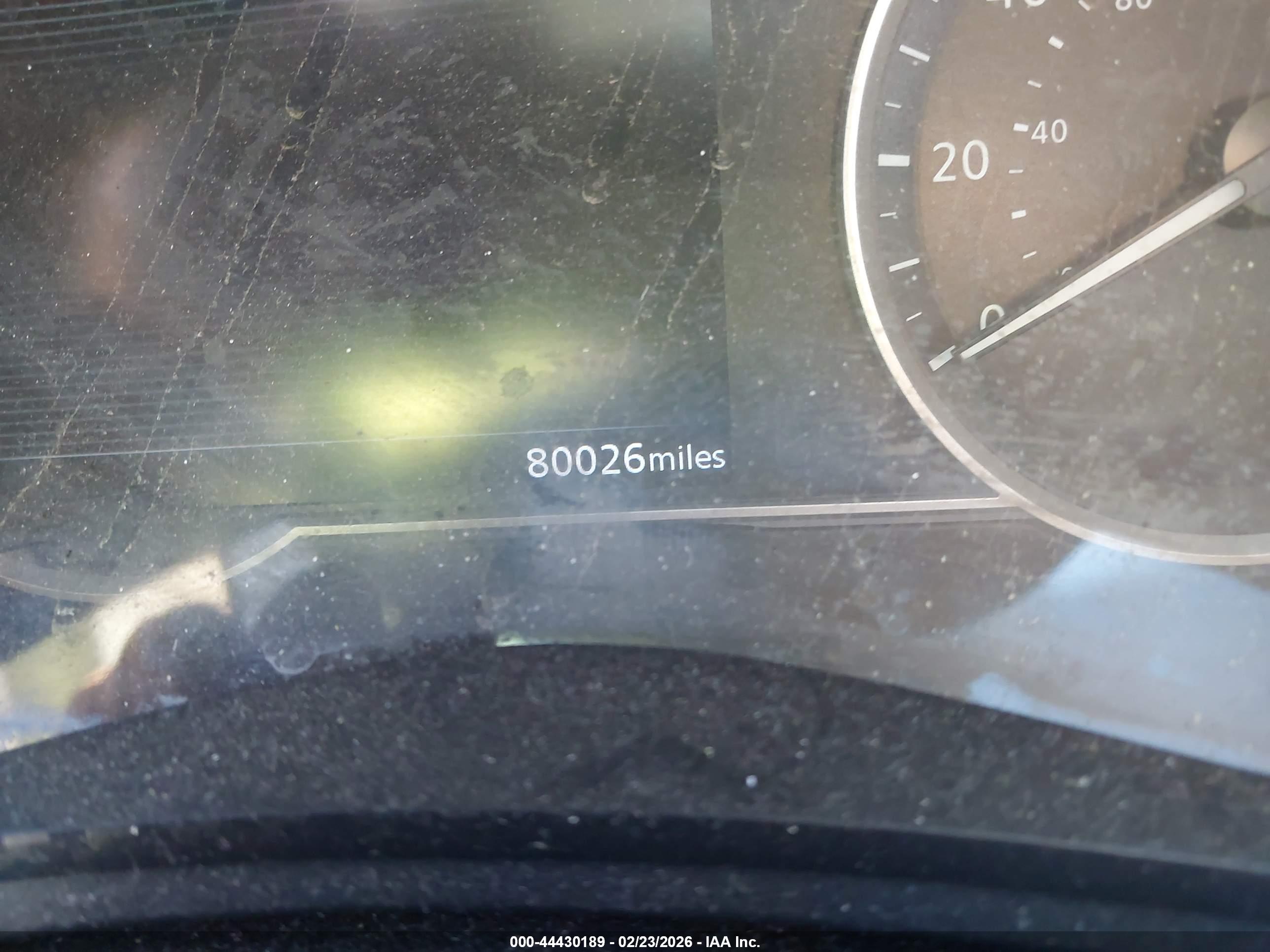 NISSAN VERSA image 7