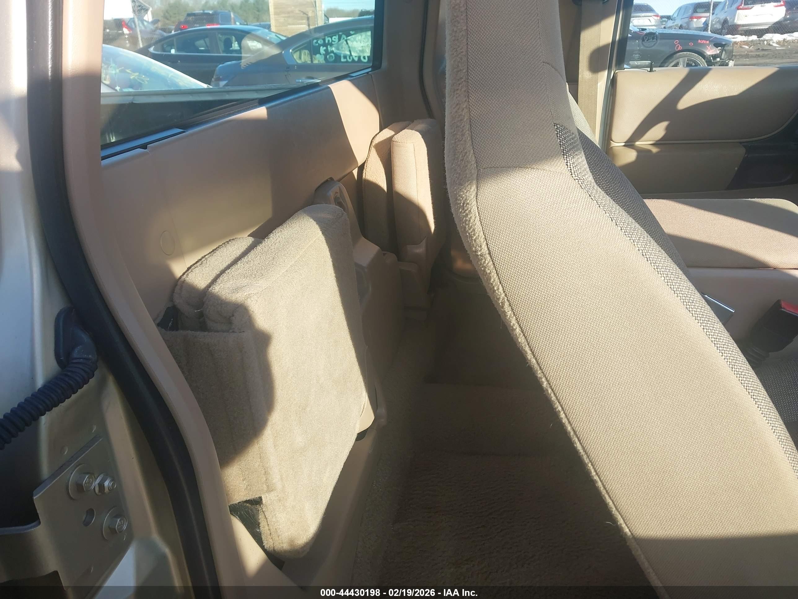 FORD RANGER image 8