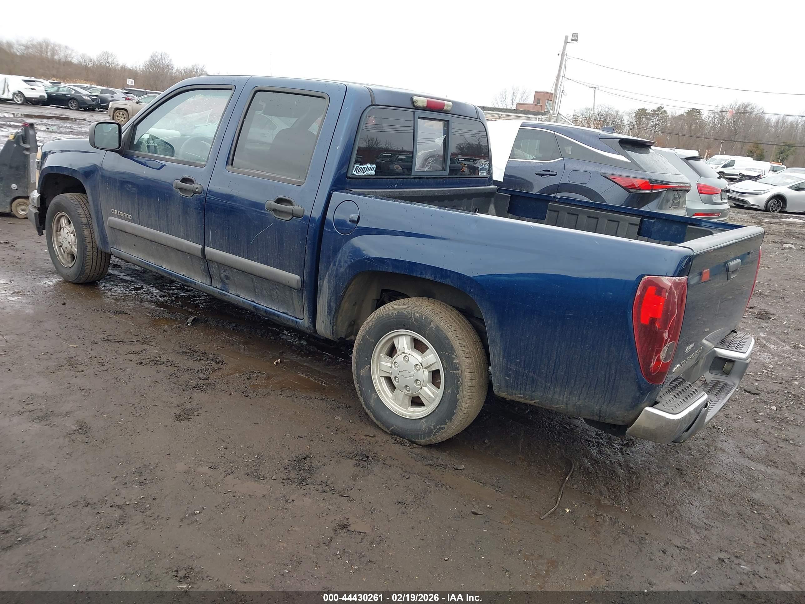 CHEVROLET COLORADO image 3