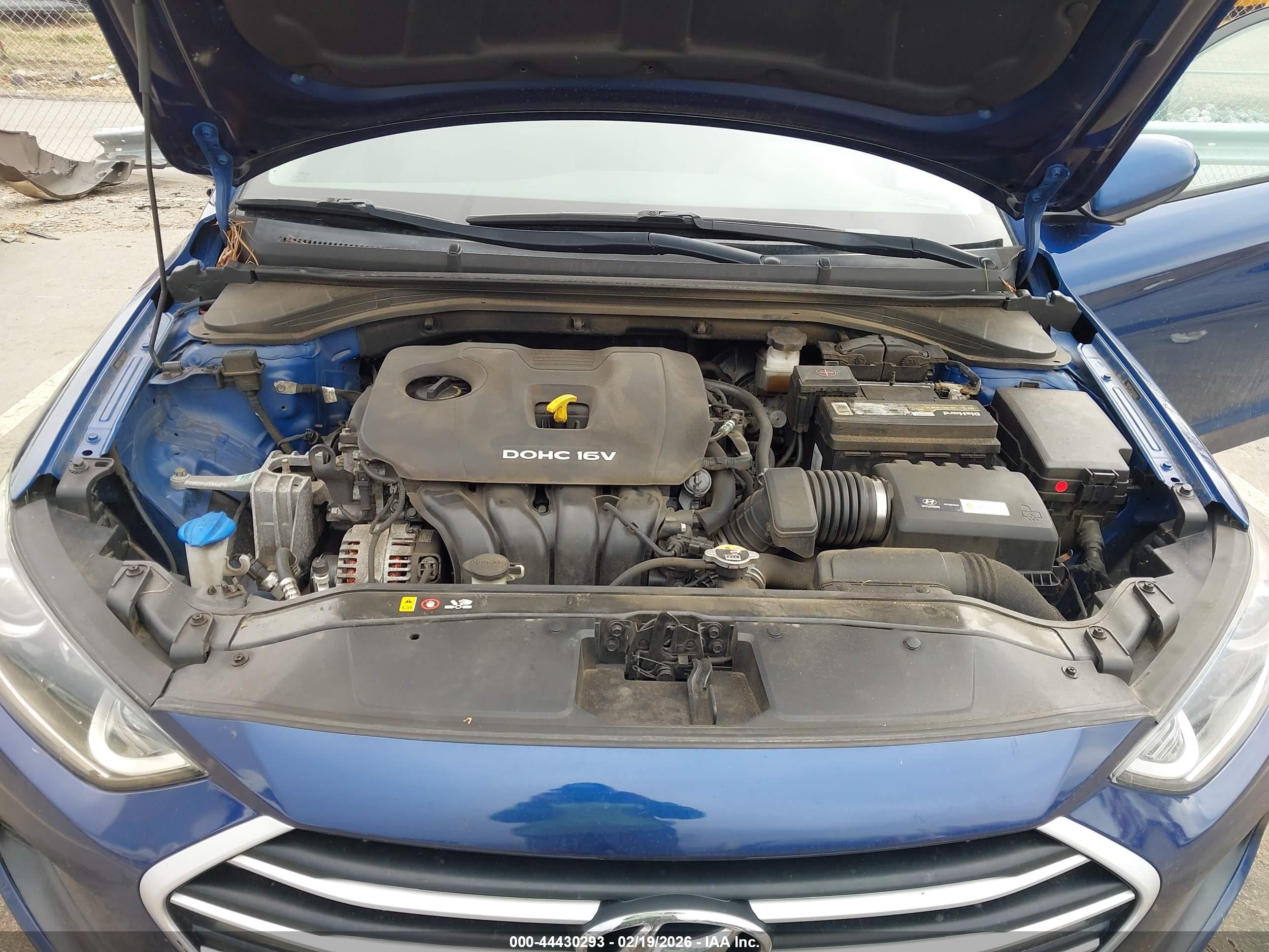 HYUNDAI ELANTRA image 10