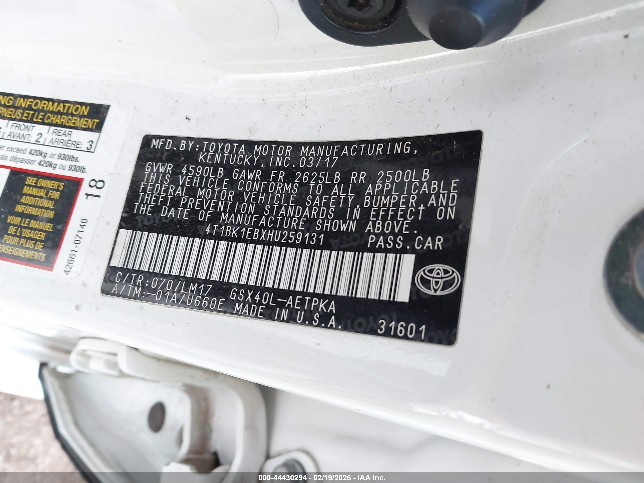 TOYOTA AVALON image 9