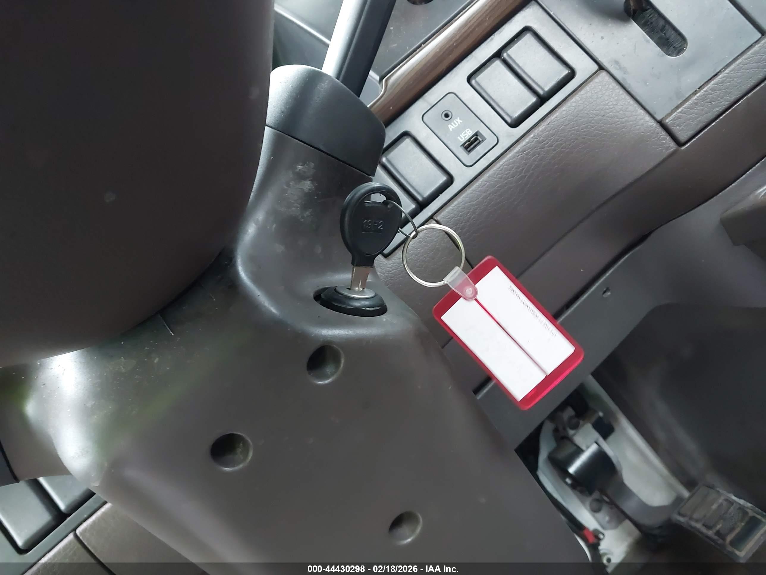 VOLVO VN image 11