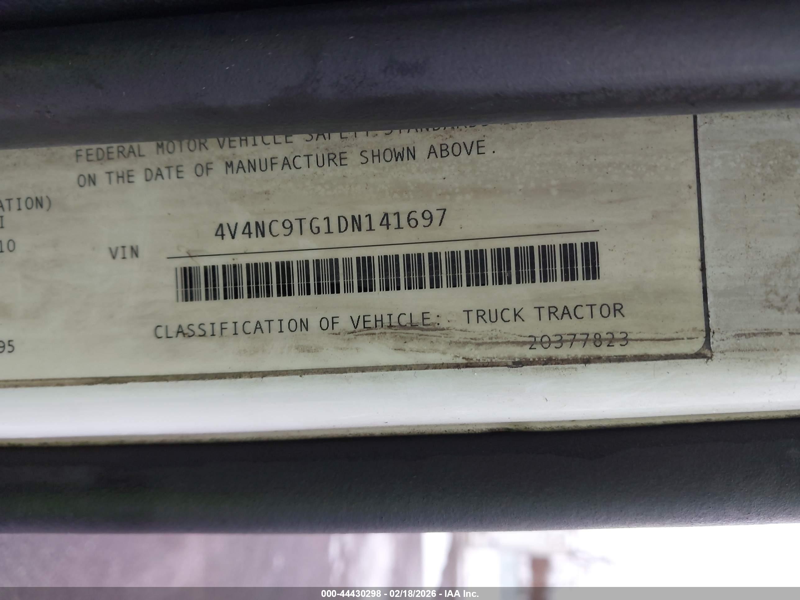 VOLVO VN image 9
