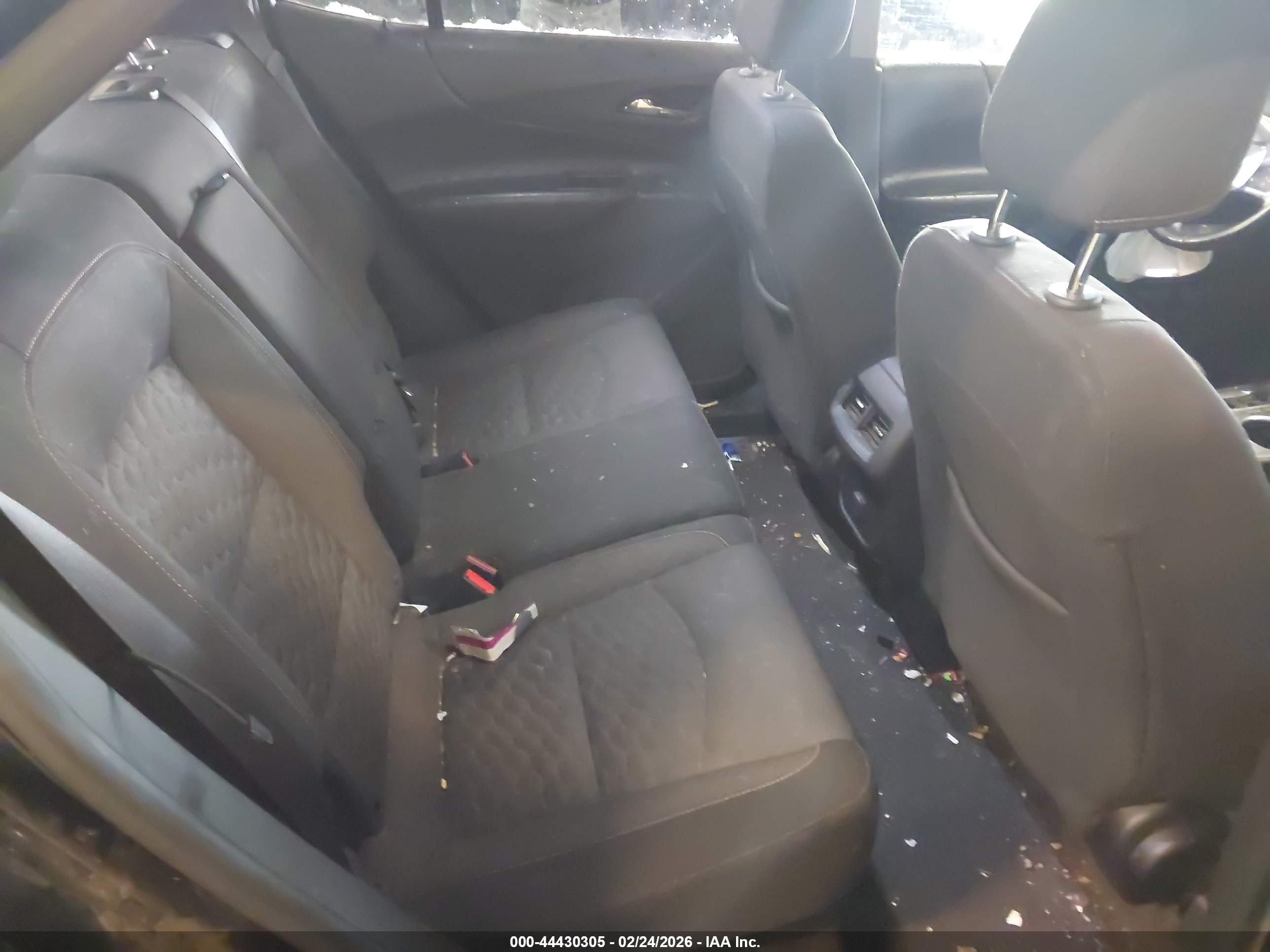 CHEVROLET EQUINOX image 8